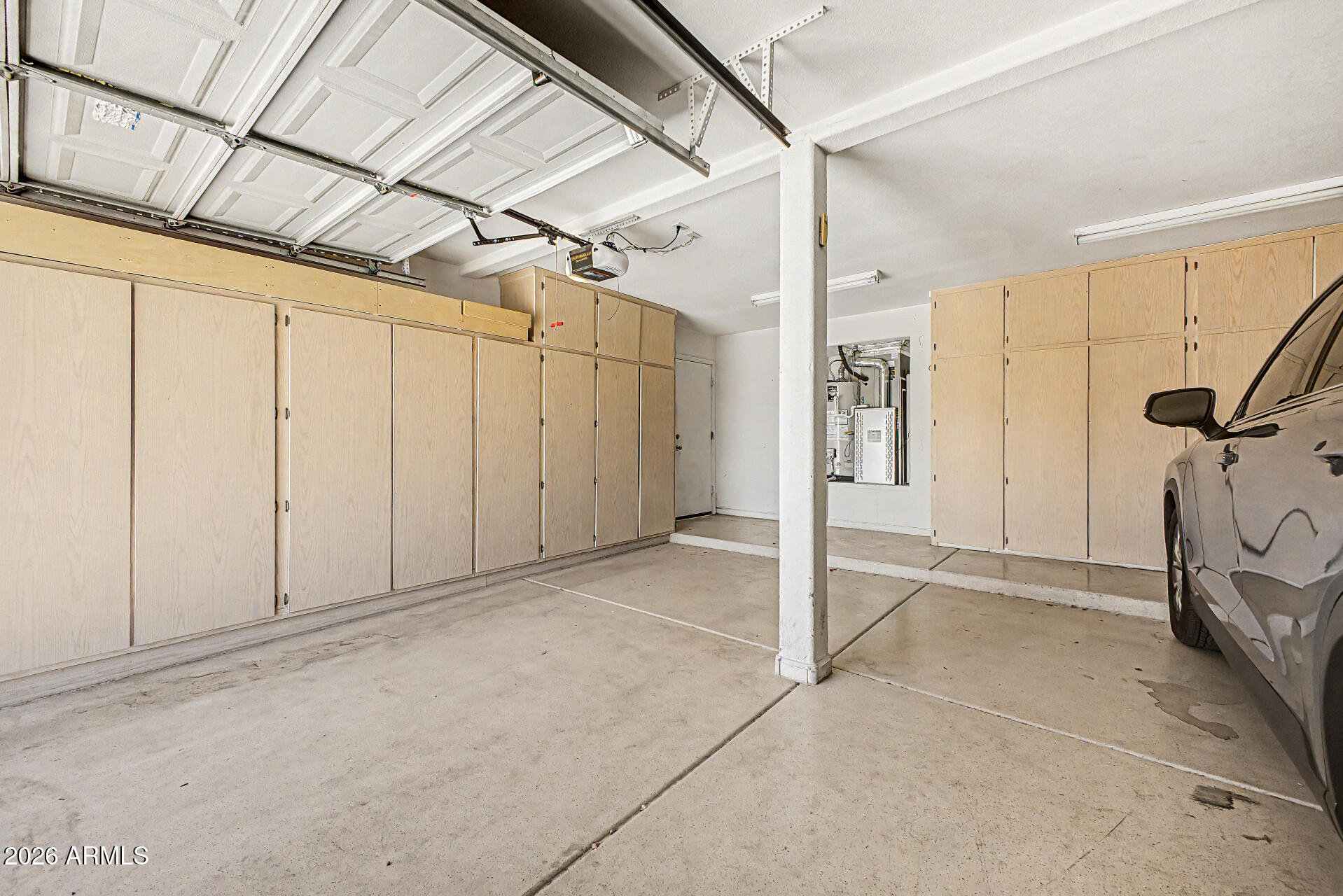 TRIPLE CROWN 3 - Residential