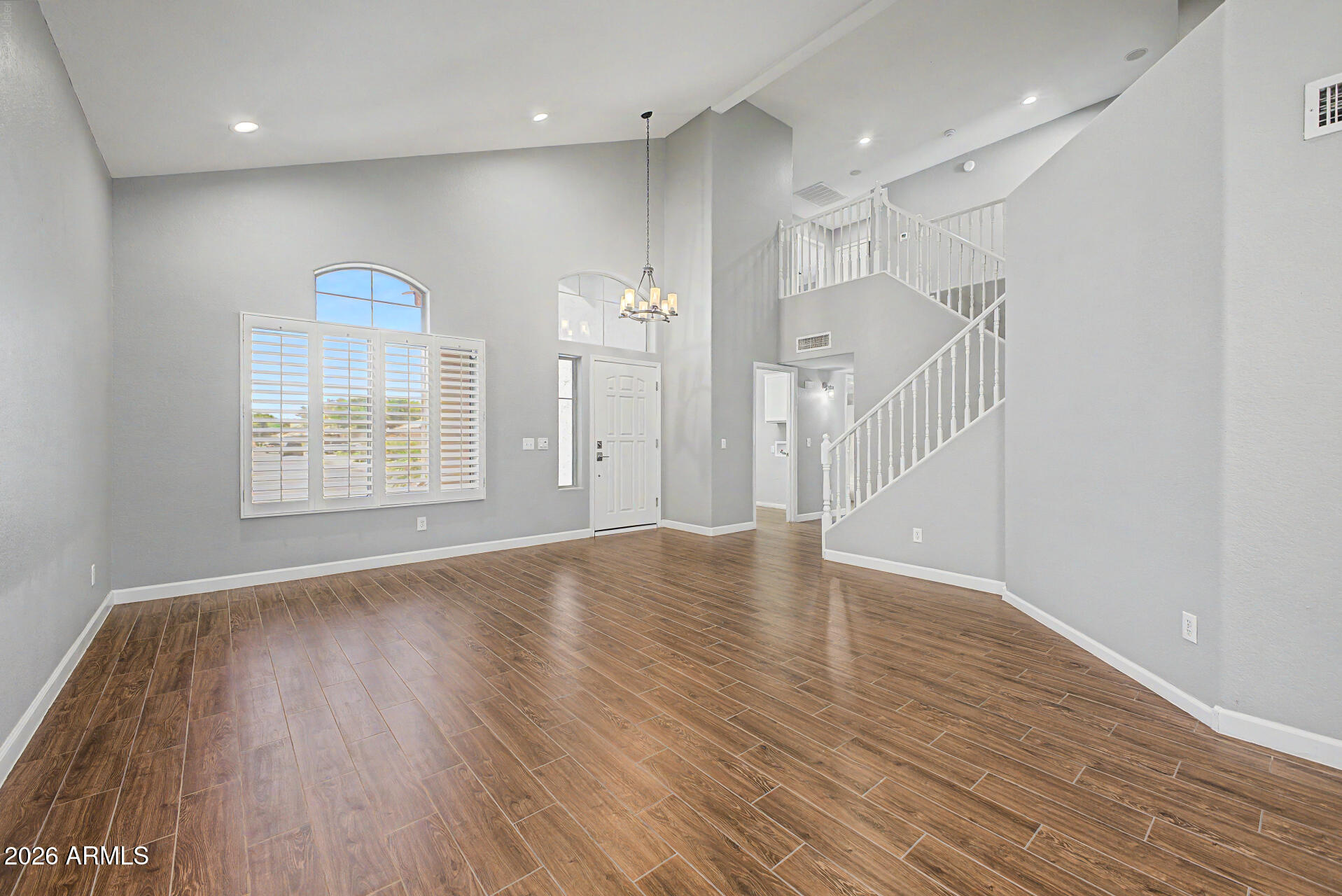 TRIPLE CROWN 3 - Residential
