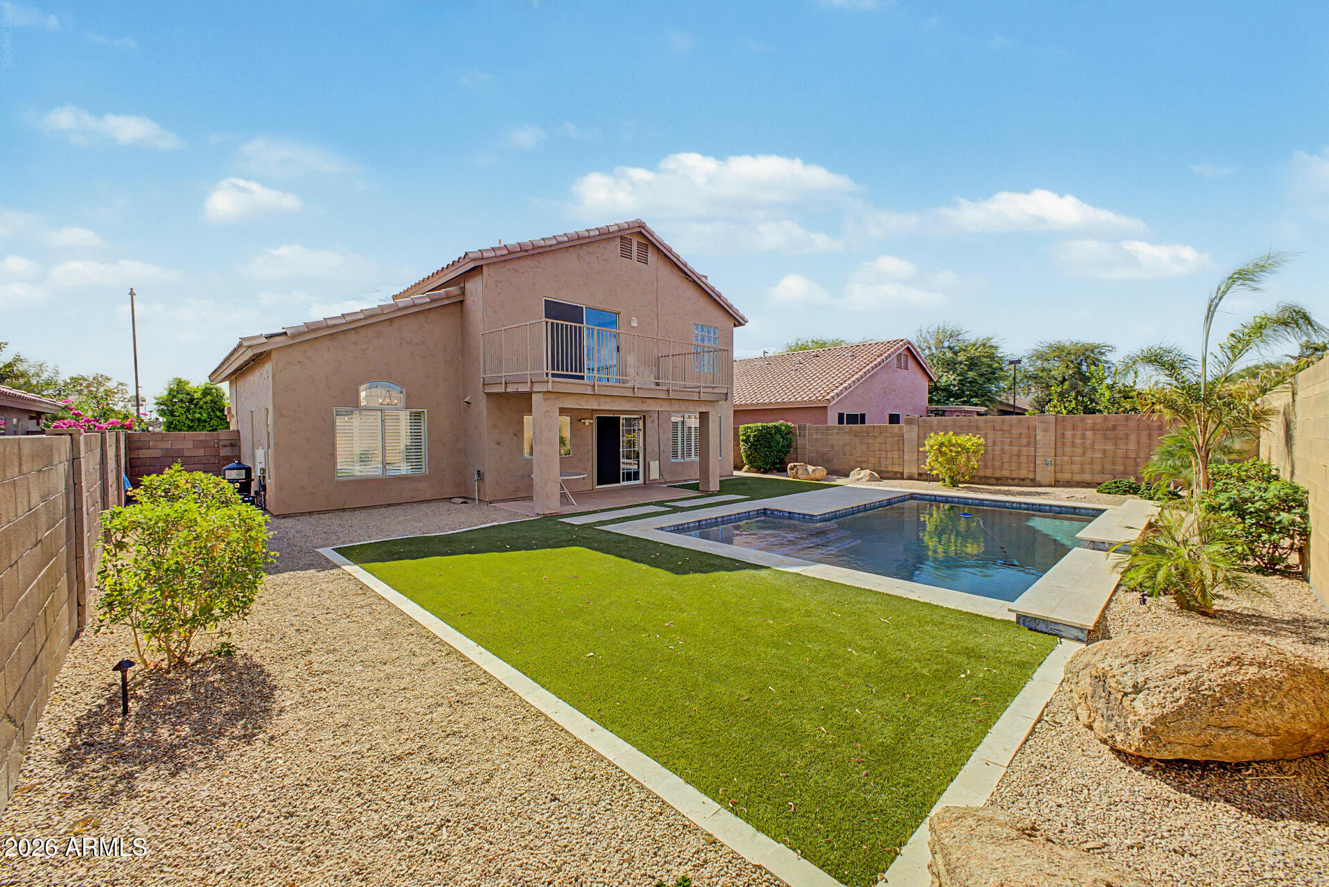 TRIPLE CROWN 3 - Residential