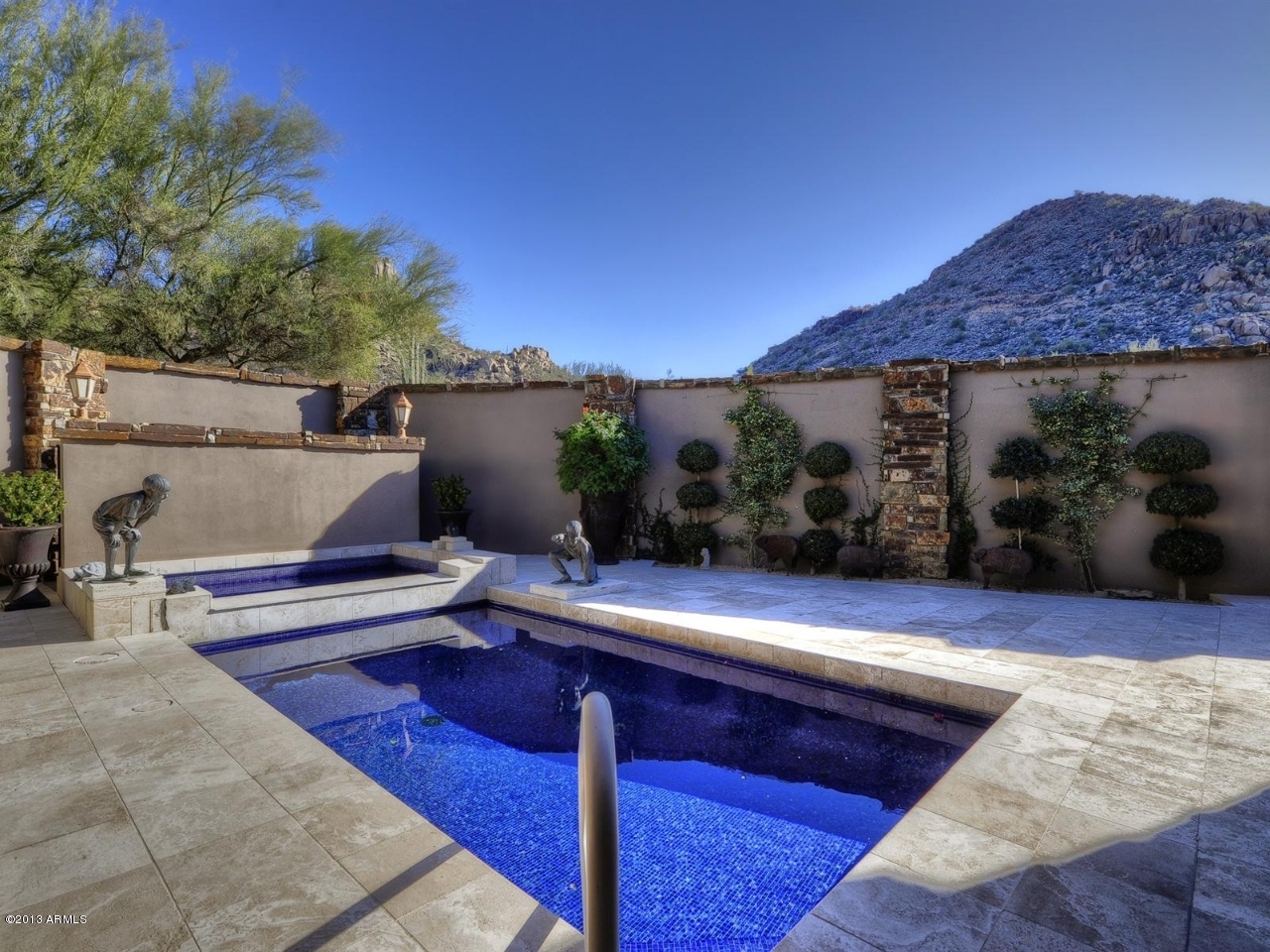 Estancia - Residential