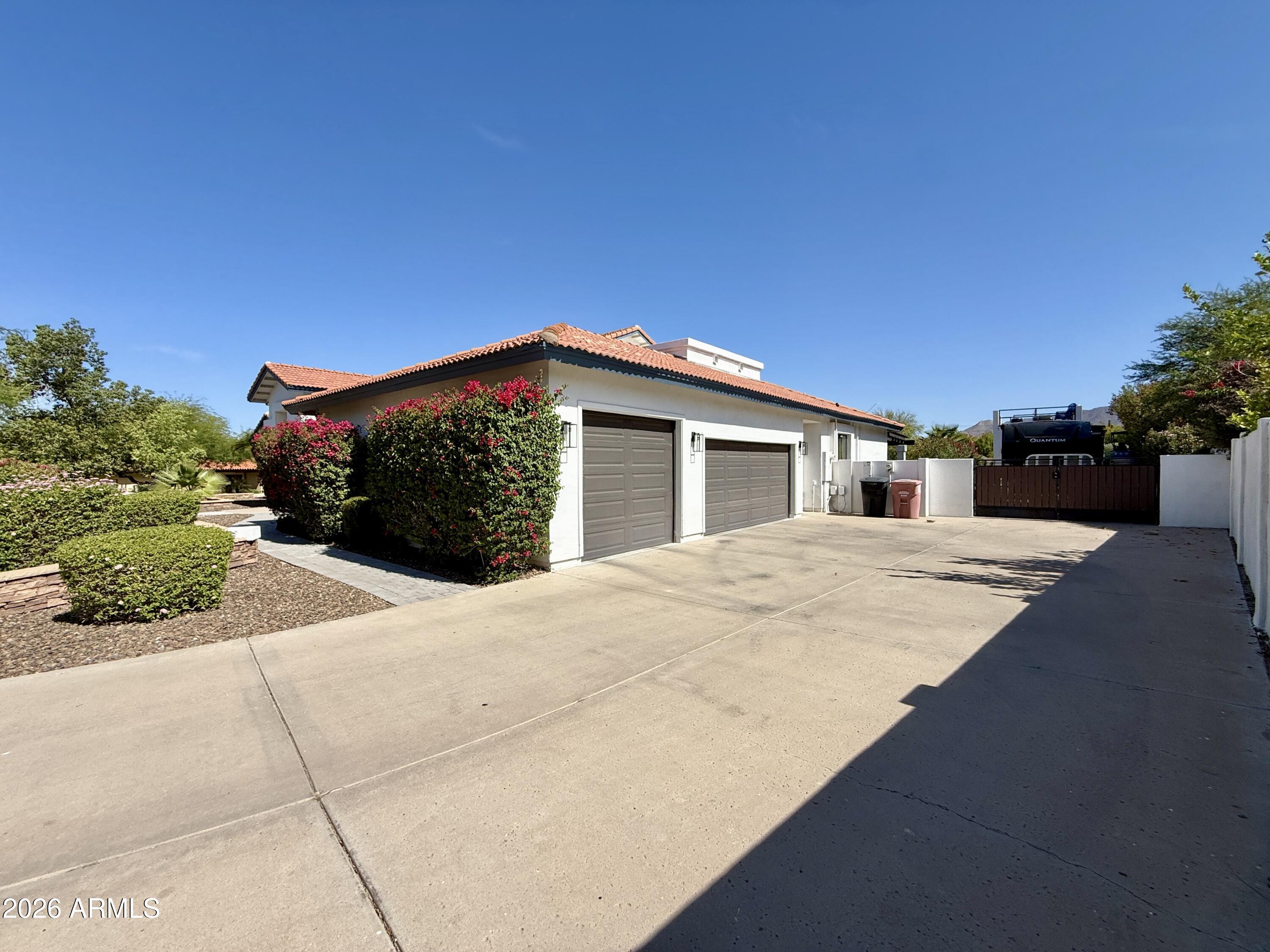 SCOTTSDALE FOOTHILLS - Residential