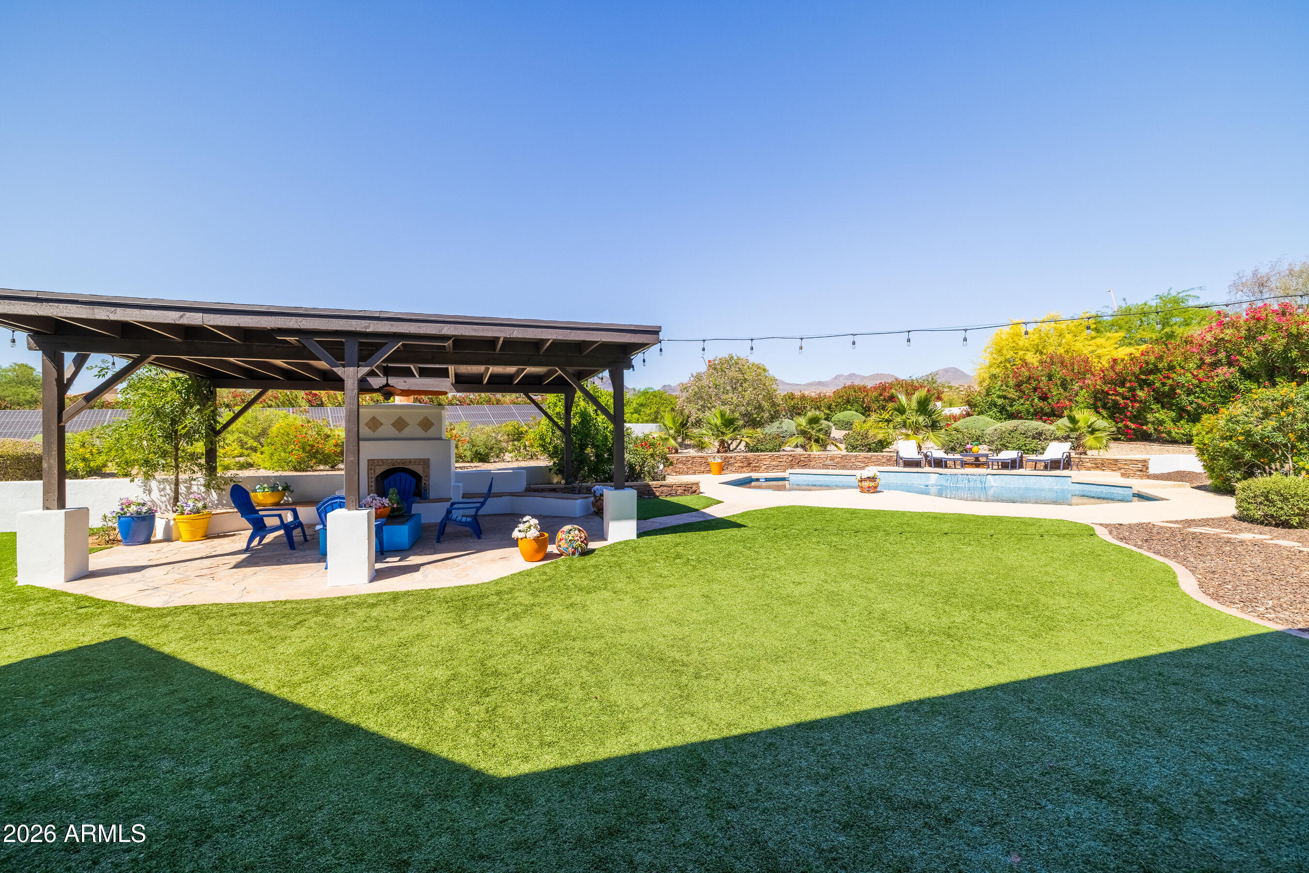 SCOTTSDALE FOOTHILLS - Residential