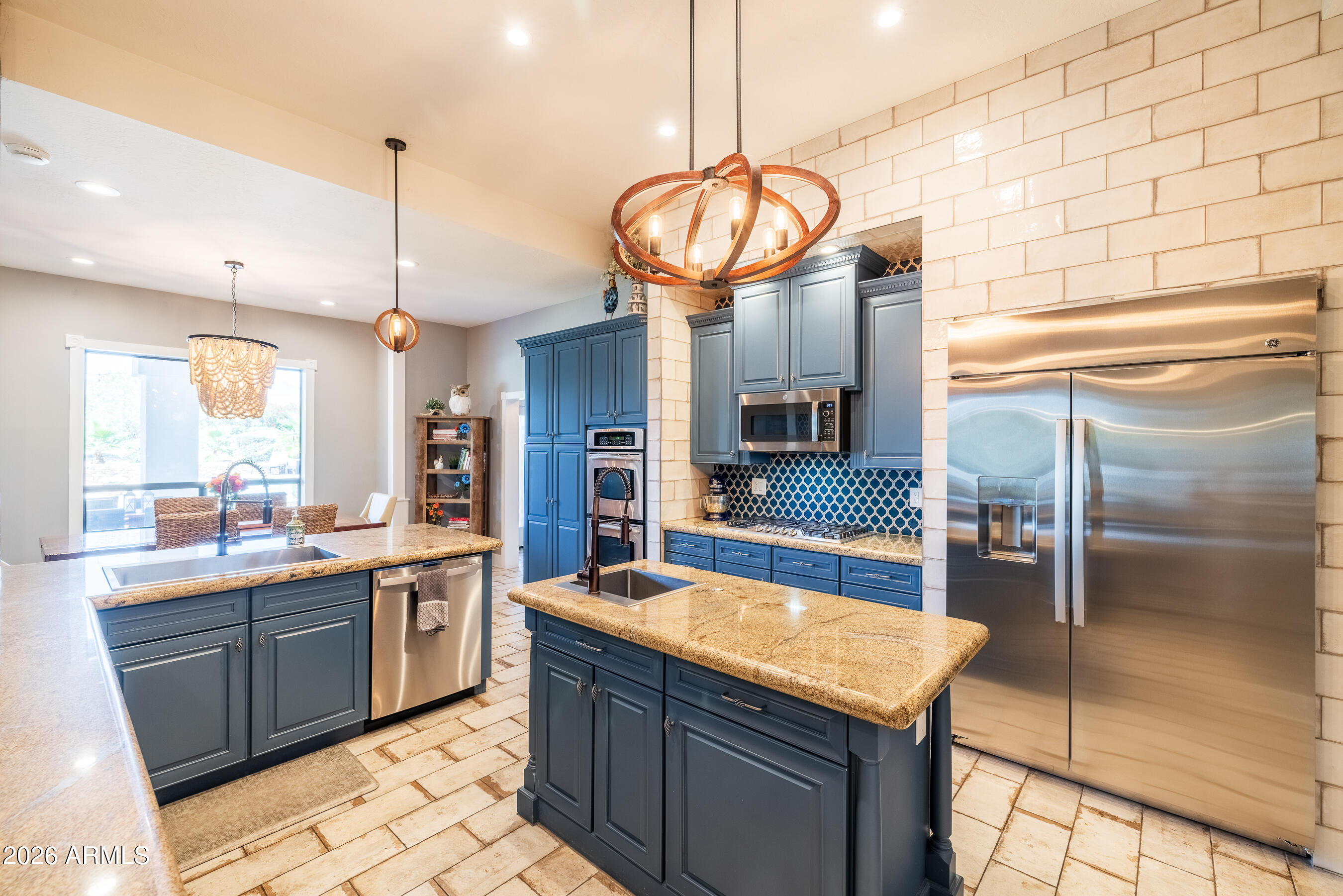 SCOTTSDALE FOOTHILLS - Residential