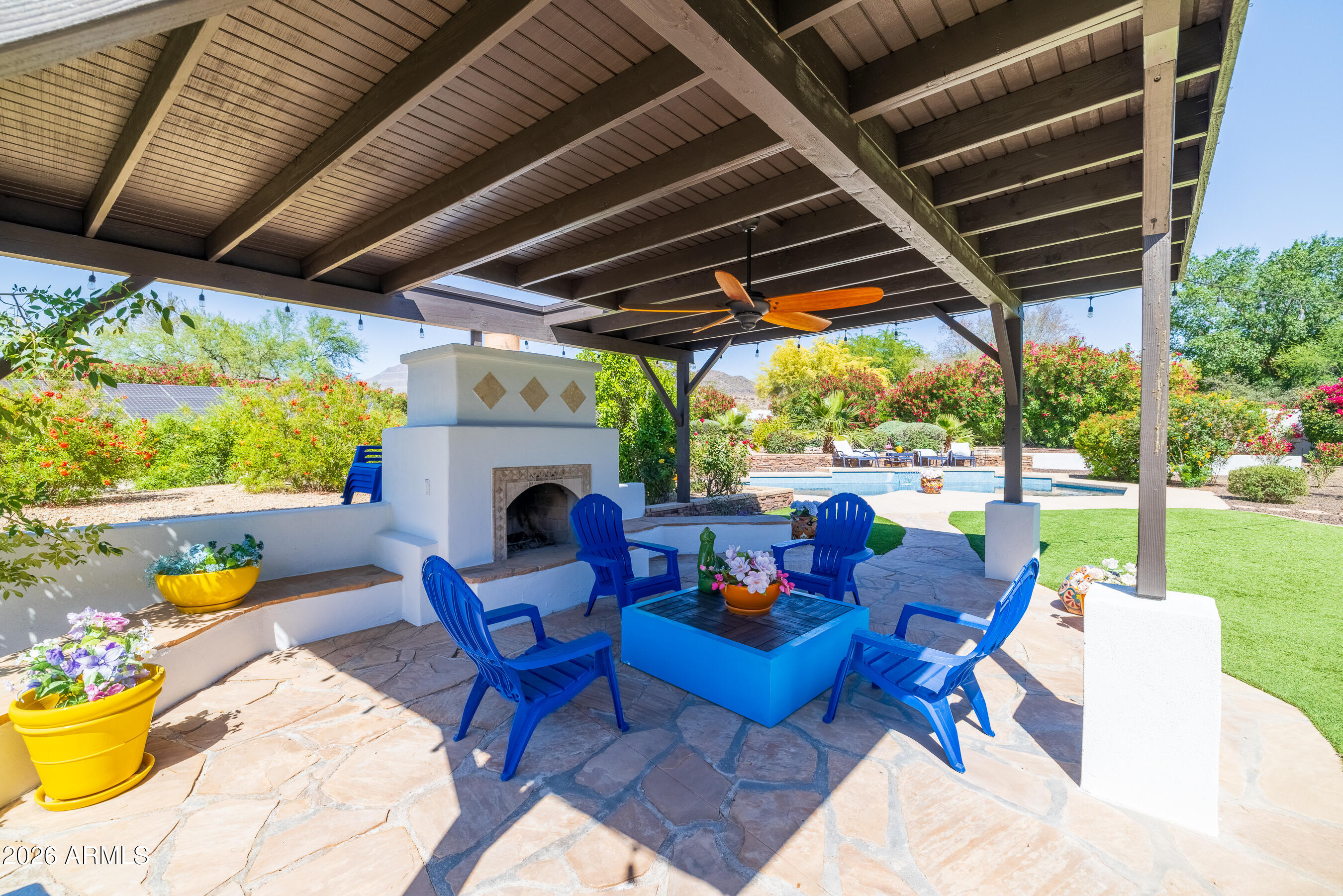 SCOTTSDALE FOOTHILLS - Residential