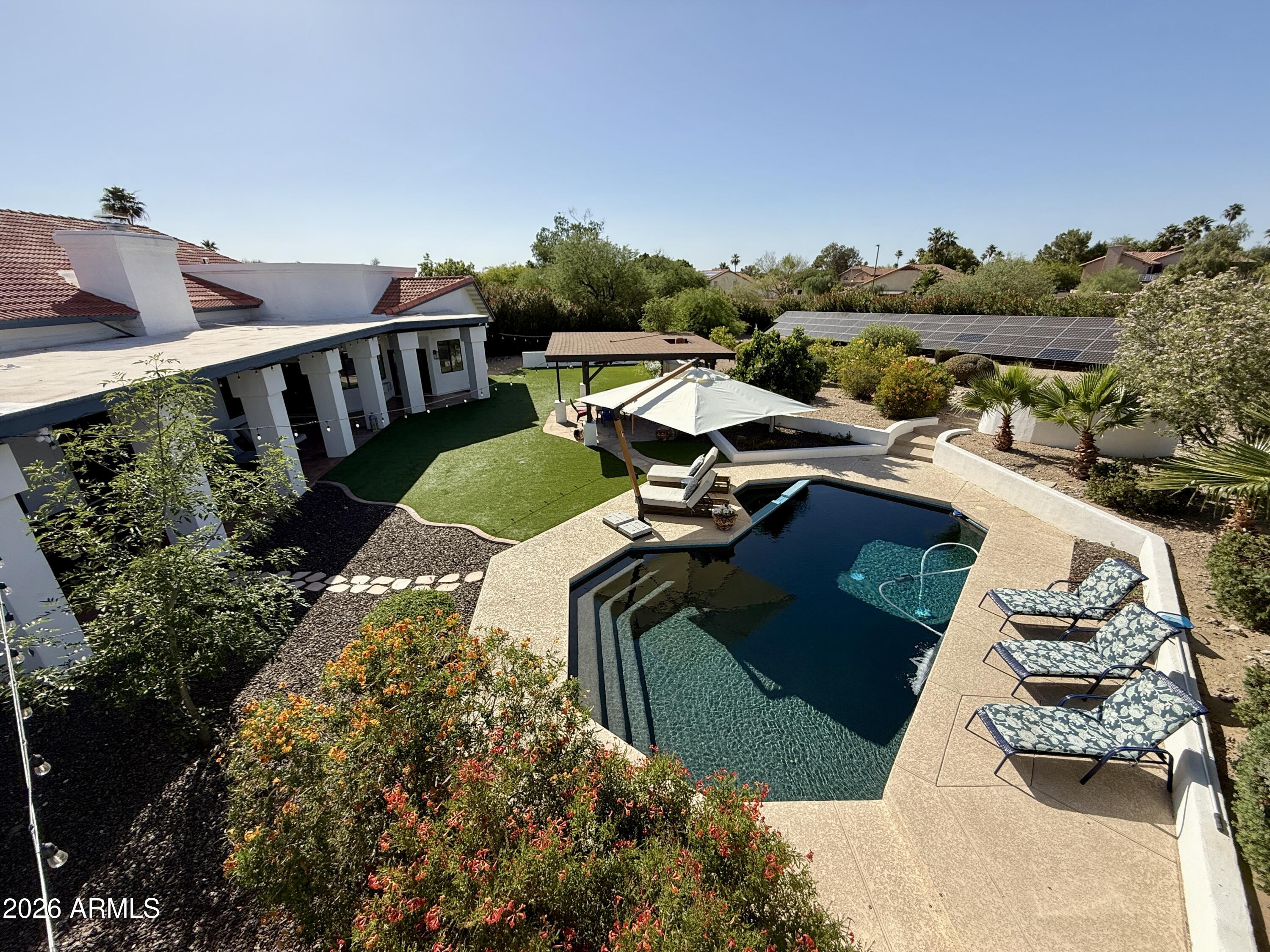 SCOTTSDALE FOOTHILLS - Residential