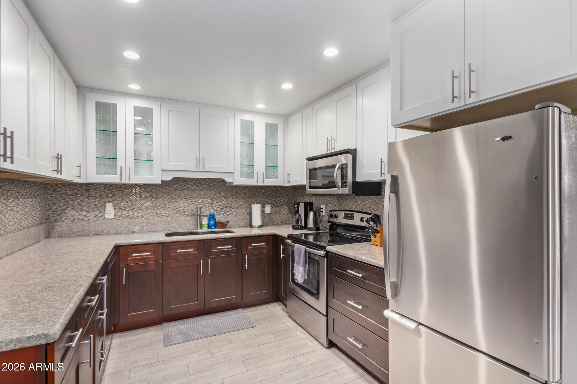 SCOTTSDALE VISTA
NORTH TOWNHOMES - Residential