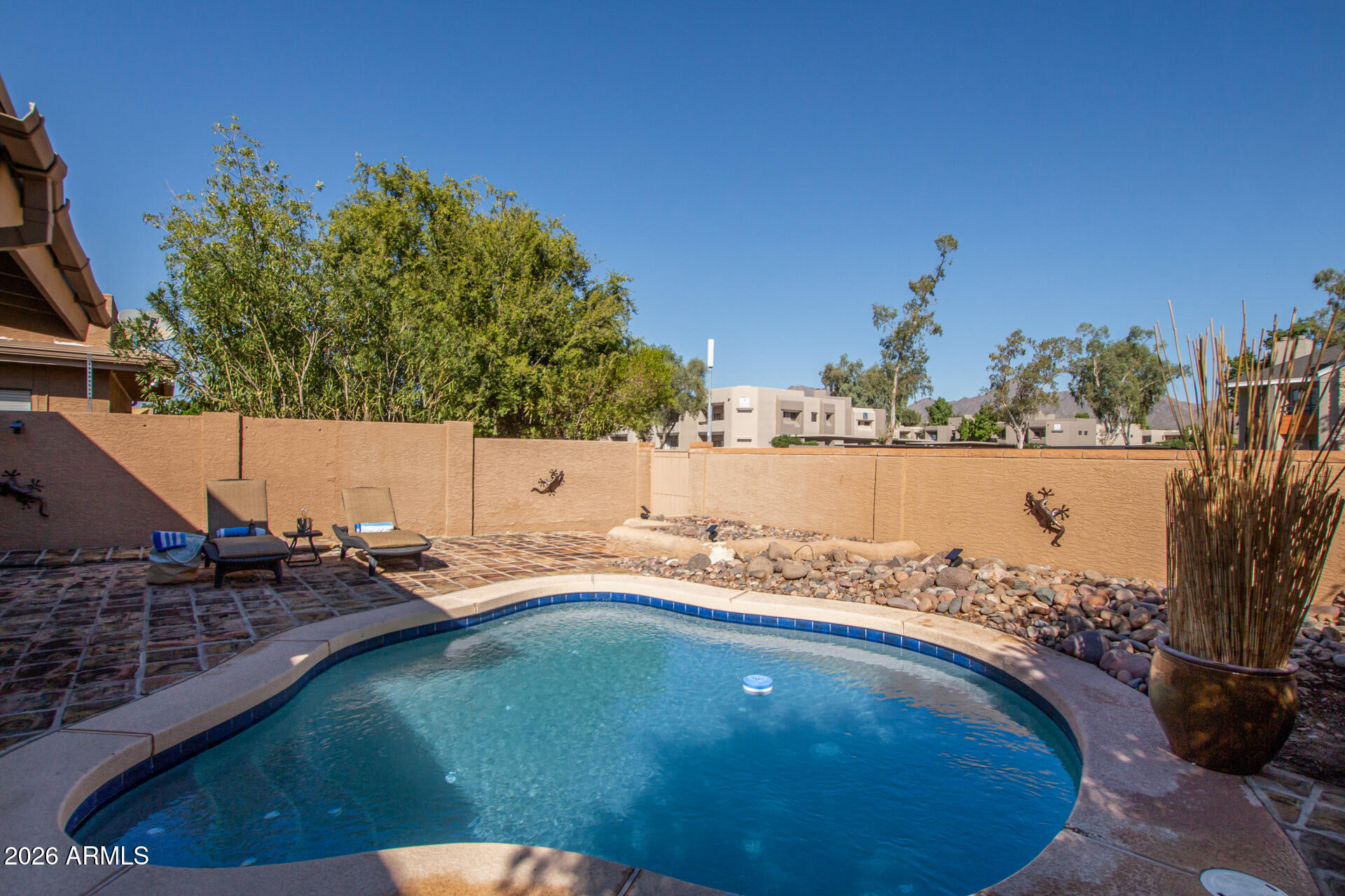 SCOTTSDALE VISTA
NORTH TOWNHOMES - Residential