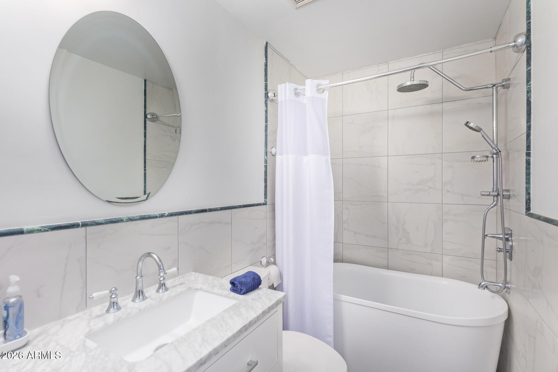 SCOTTSDALE VISTA
NORTH TOWNHOMES - Residential