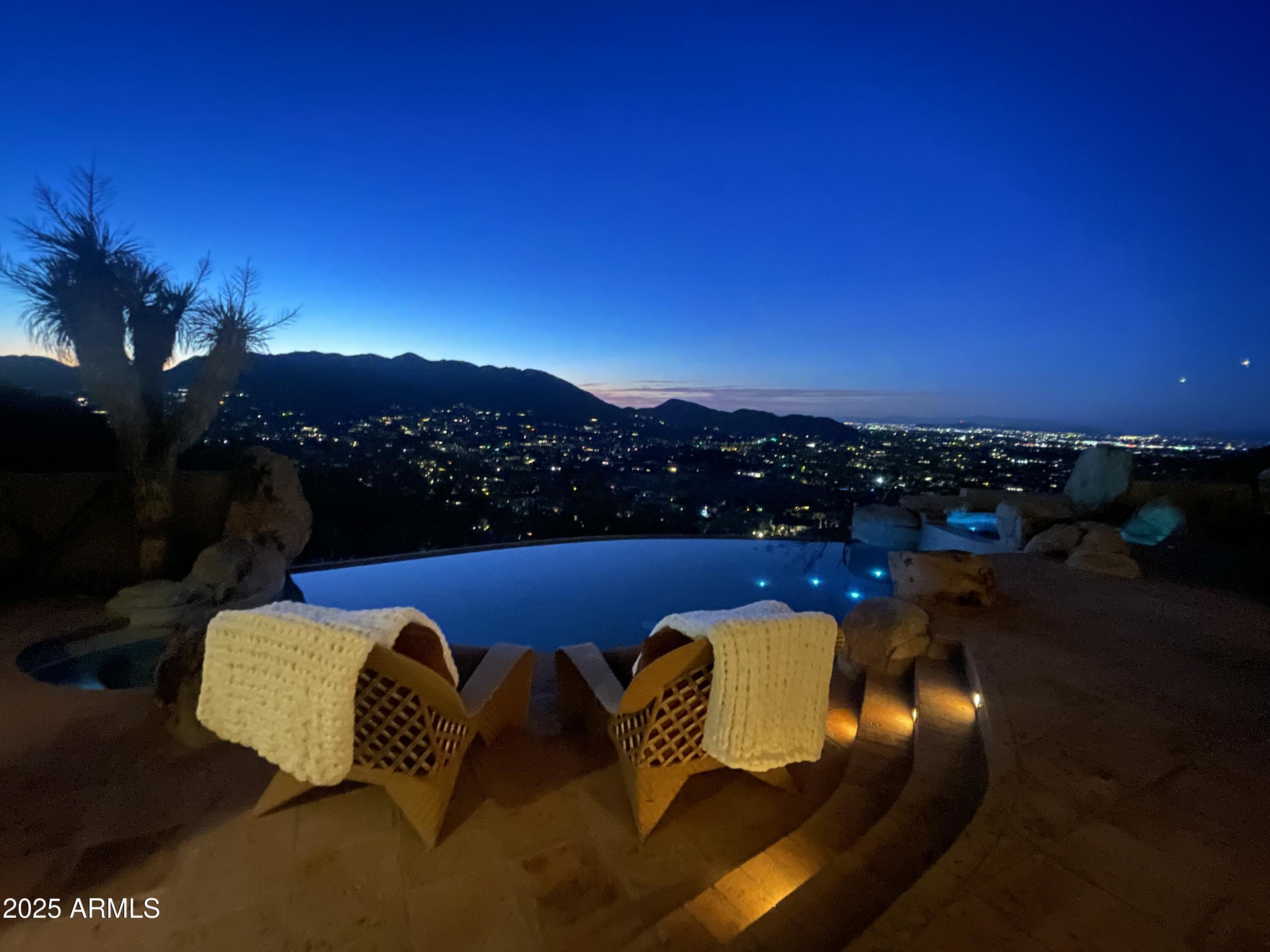 LAS BRISAS - Residential