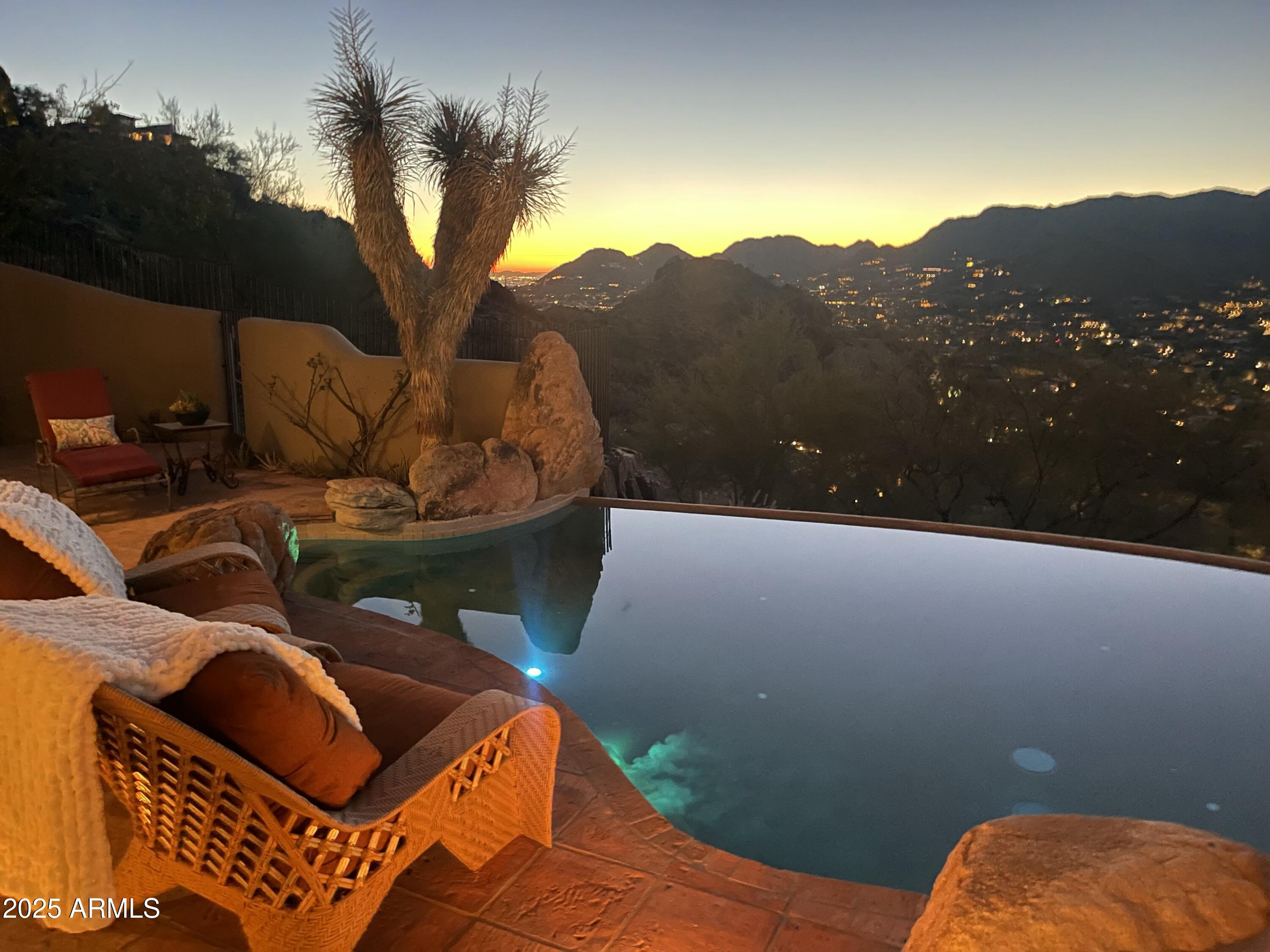 LAS BRISAS - Residential