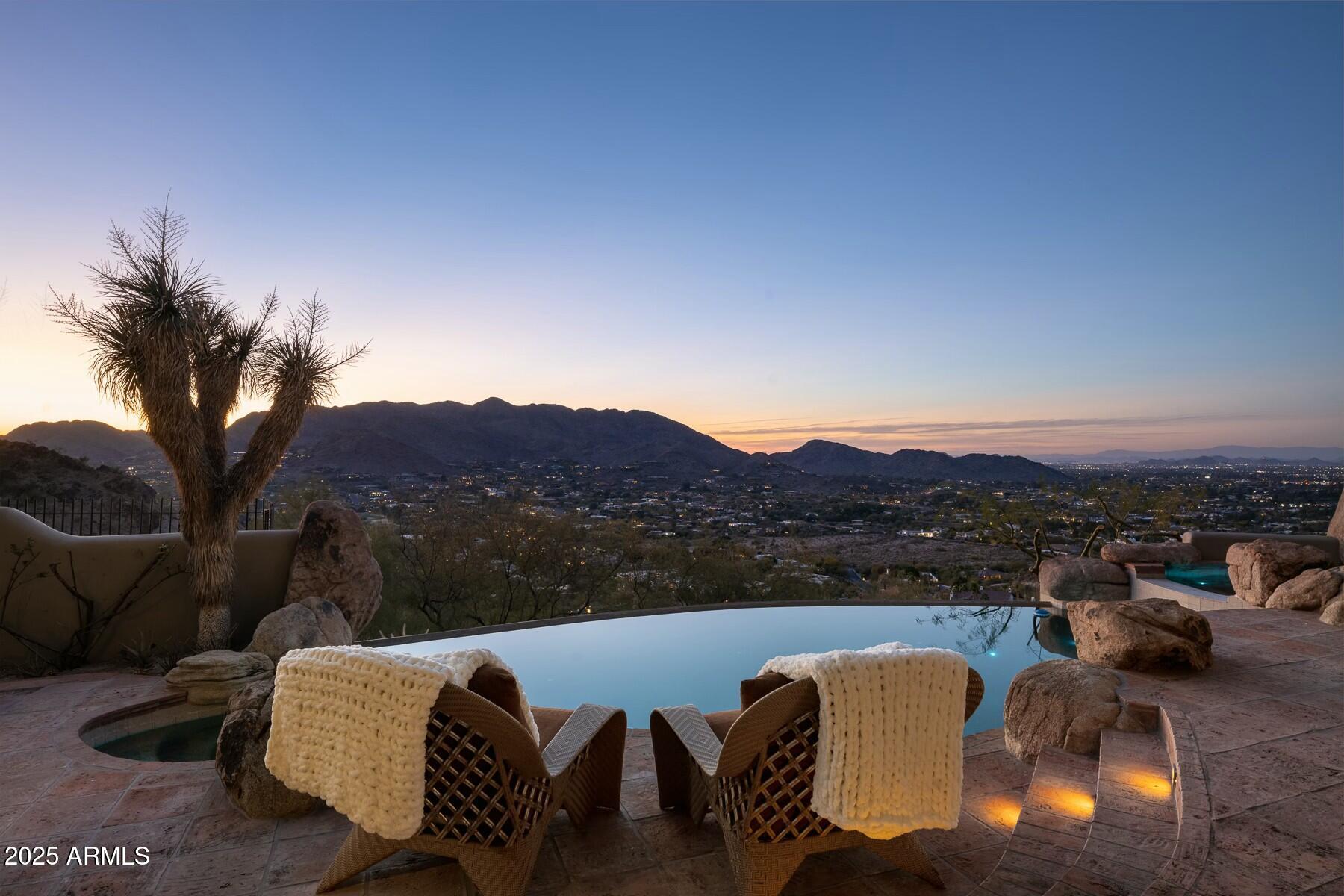 LAS BRISAS - Residential