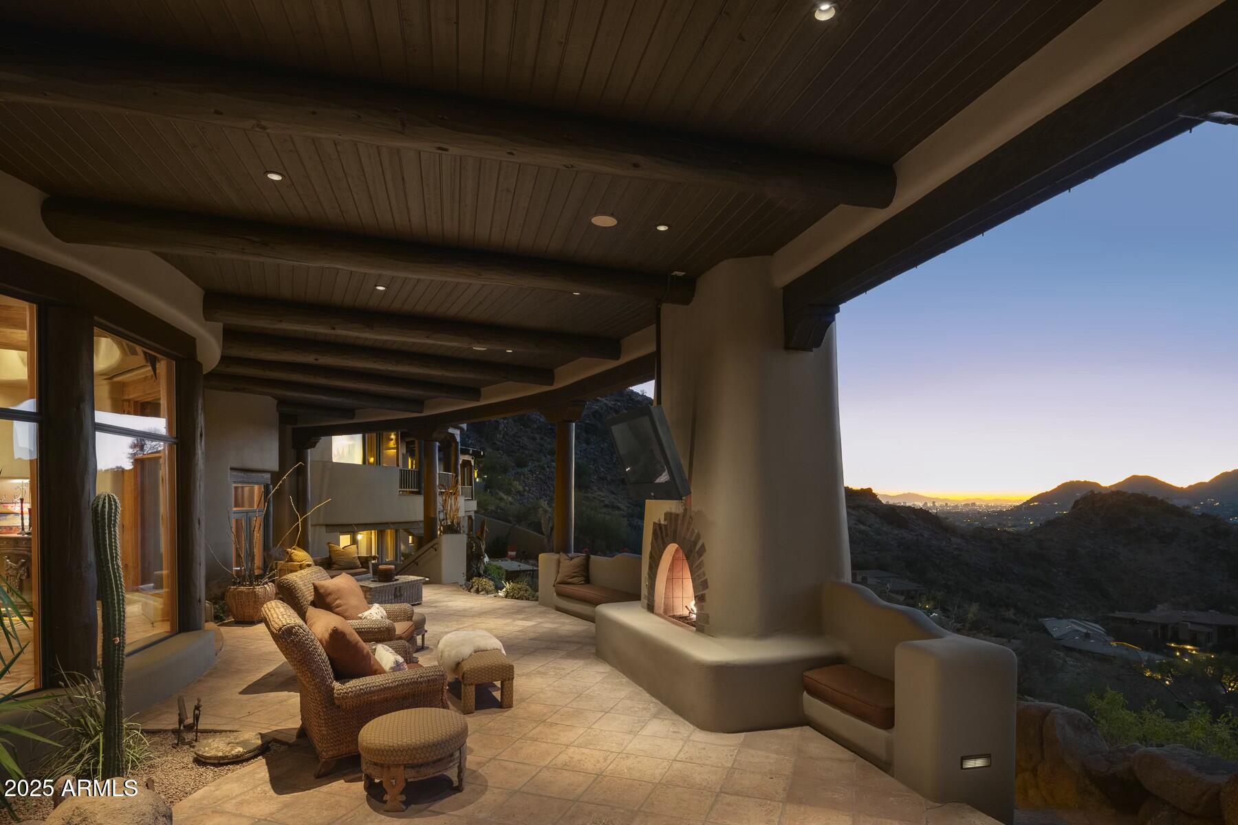 LAS BRISAS - Residential