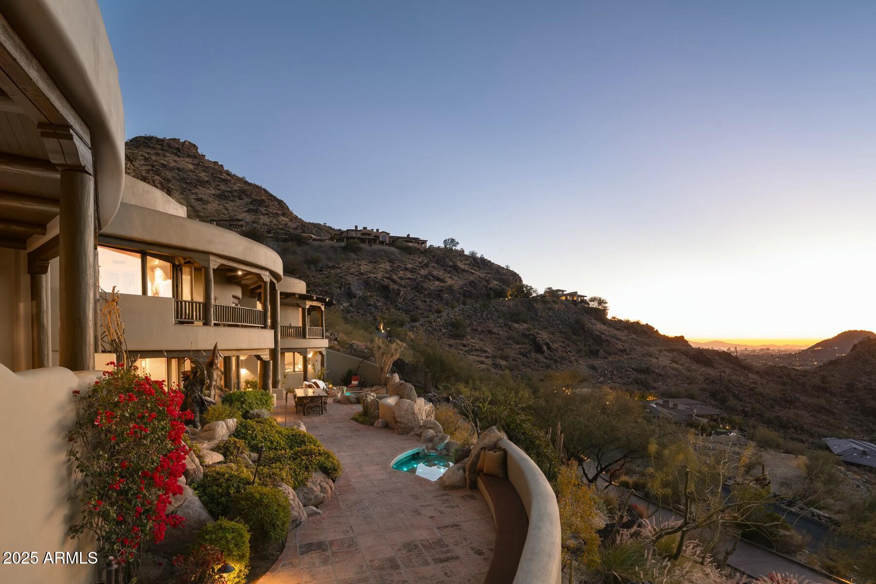 LAS BRISAS - Residential