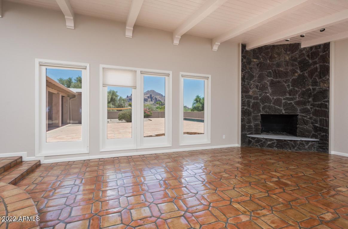 ARROYO HEIGHTS - Residential