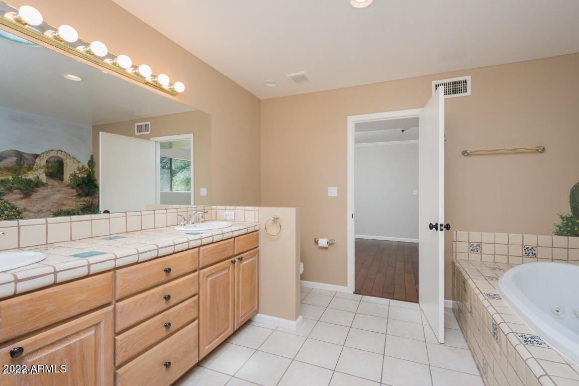 ARROYO HEIGHTS - Residential
