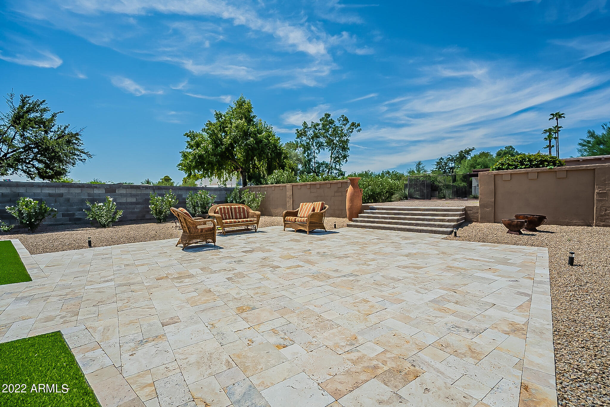 ARROYO HEIGHTS - Residential