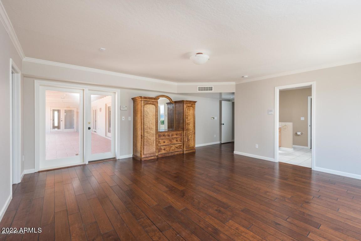ARROYO HEIGHTS - Residential
