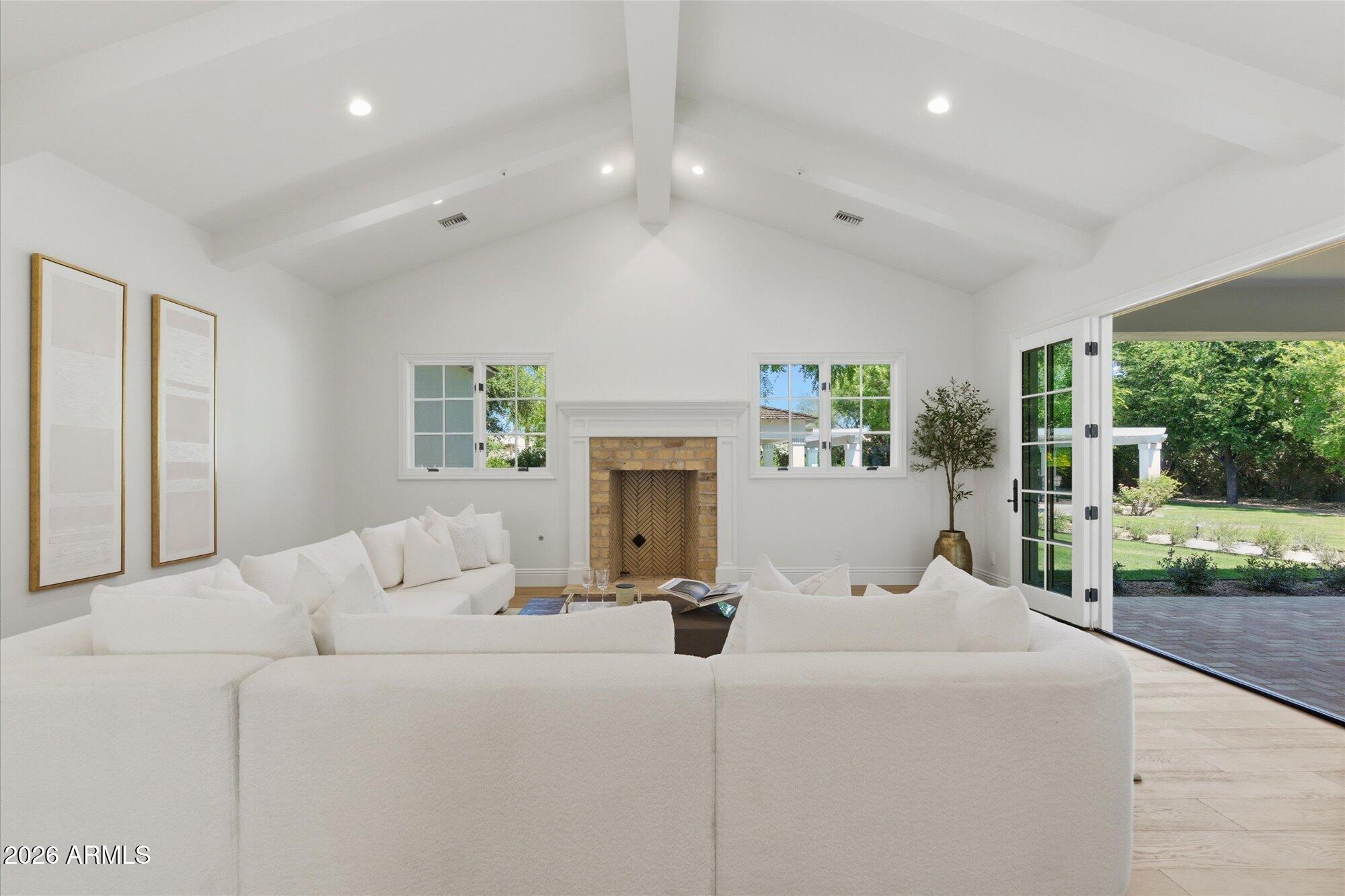 metes & bounds - Residential