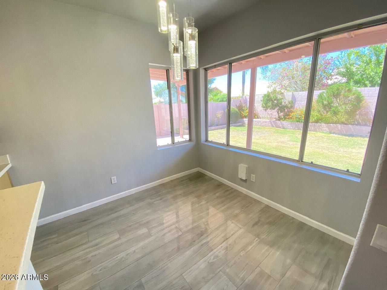 PARADISE VALLEY HORIZON UNIT 3 LOT 111-202 TR A-C - Residential Lease