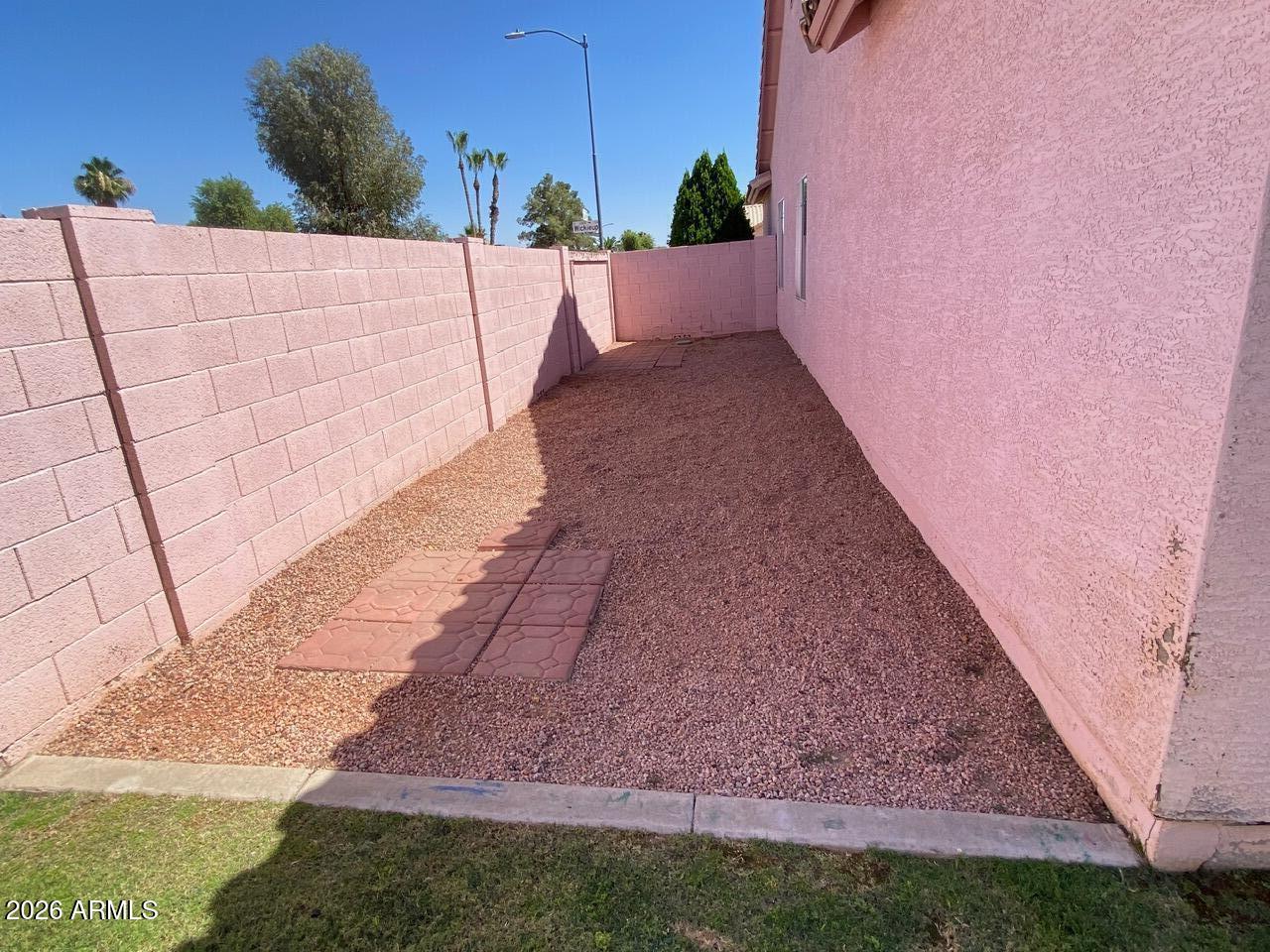PARADISE VALLEY HORIZON UNIT 3 LOT 111-202 TR A-C - Residential Lease