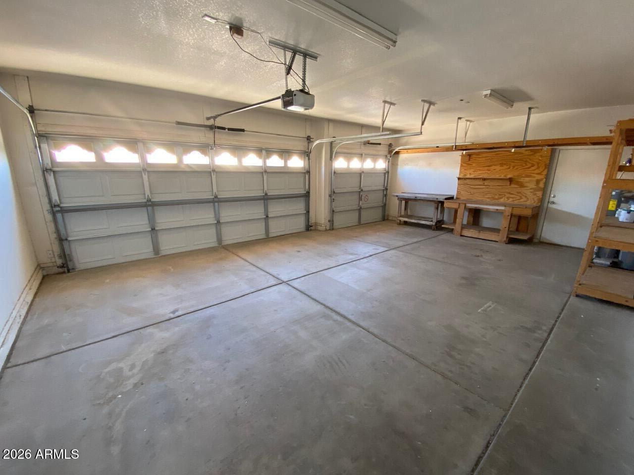 PARADISE VALLEY HORIZON UNIT 3 LOT 111-202 TR A-C - Residential Lease