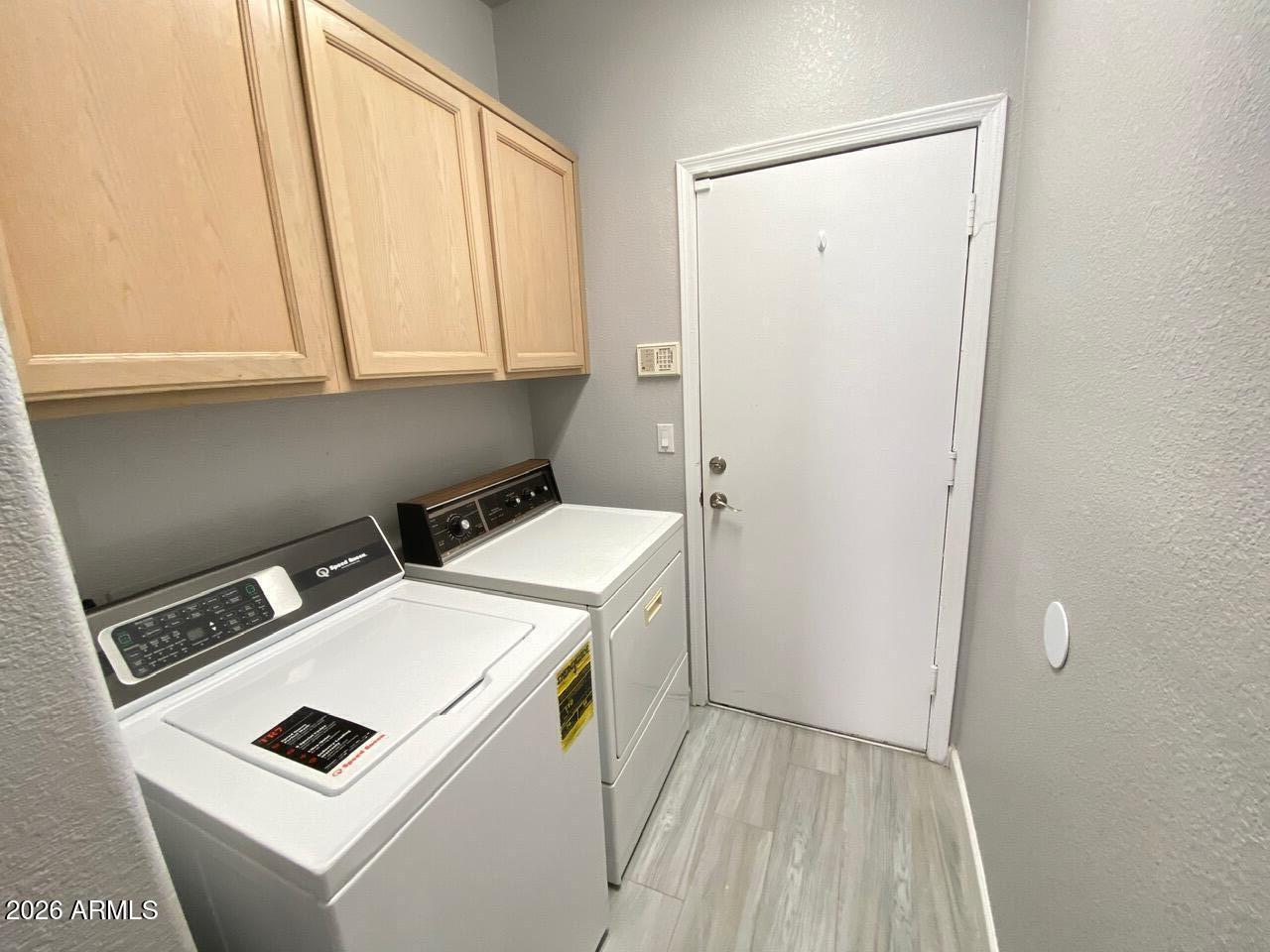 PARADISE VALLEY HORIZON UNIT 3 LOT 111-202 TR A-C - Residential Lease