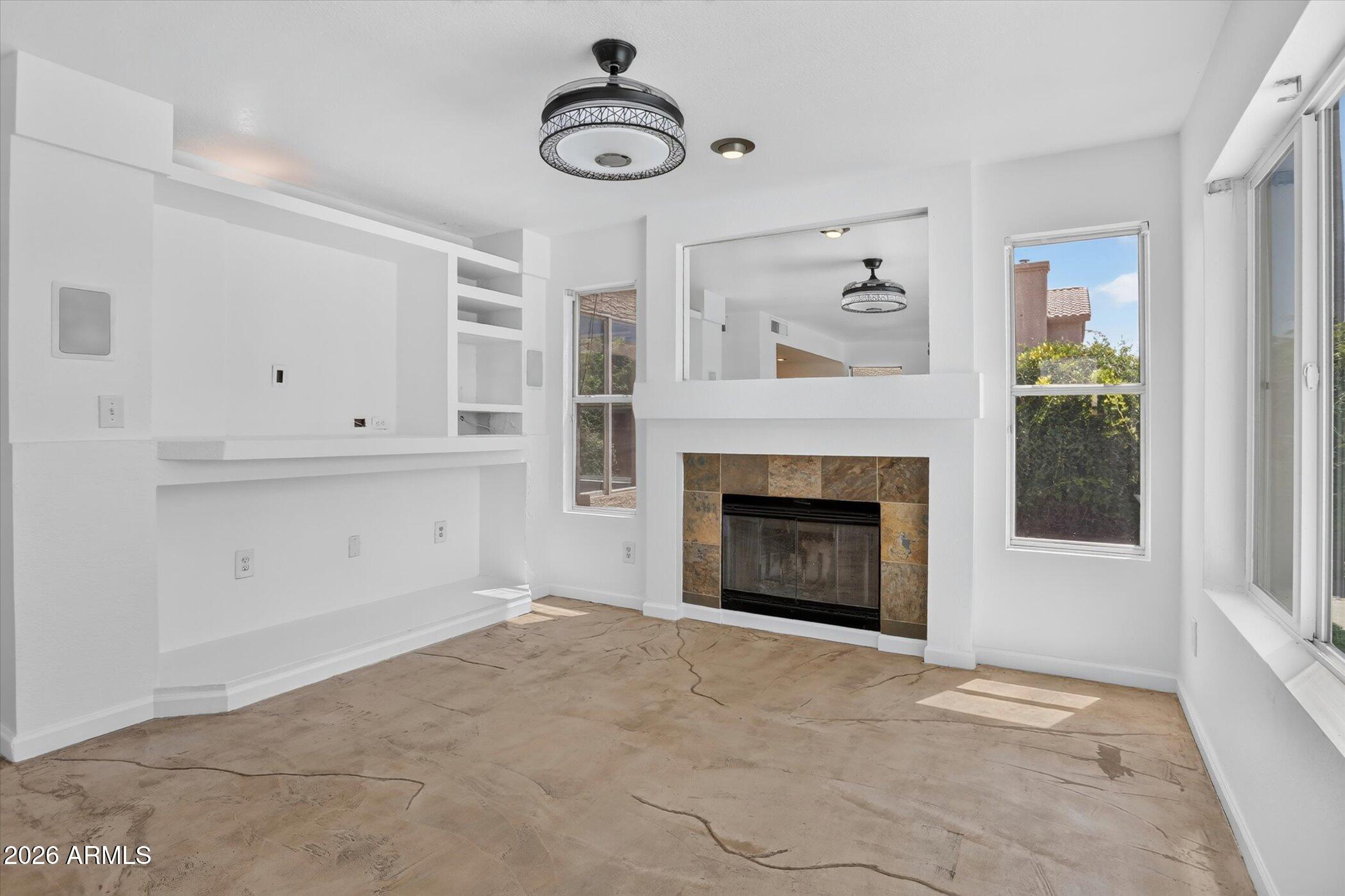 CRYSTAL CREEK - Residential