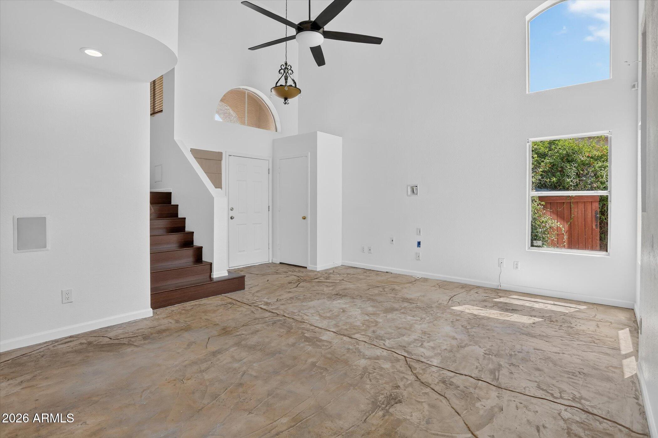 CRYSTAL CREEK - Residential