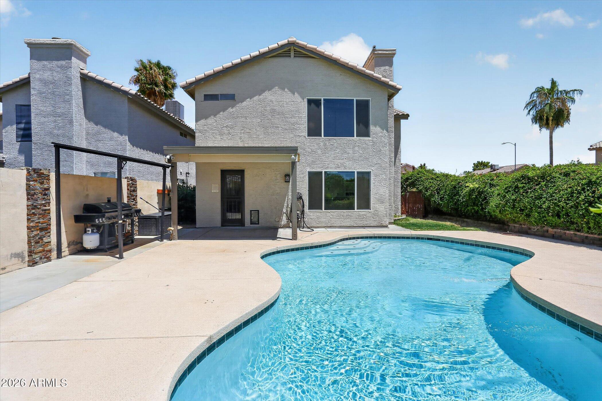 CRYSTAL CREEK - Residential