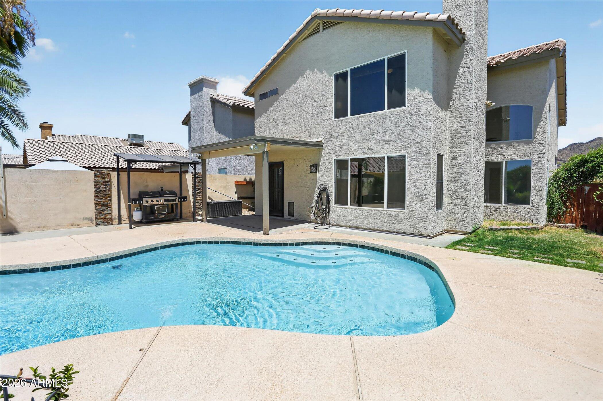 CRYSTAL CREEK - Residential