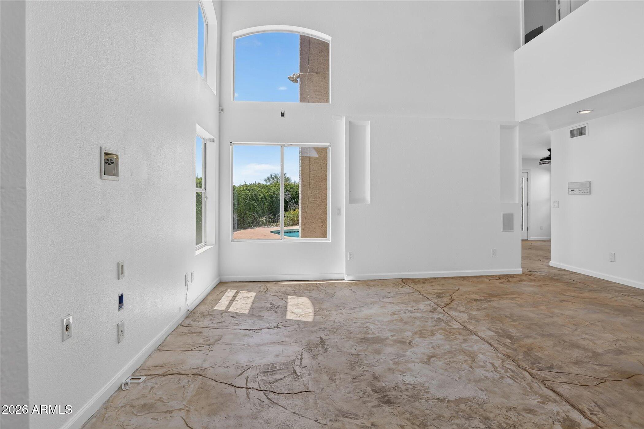 CRYSTAL CREEK - Residential