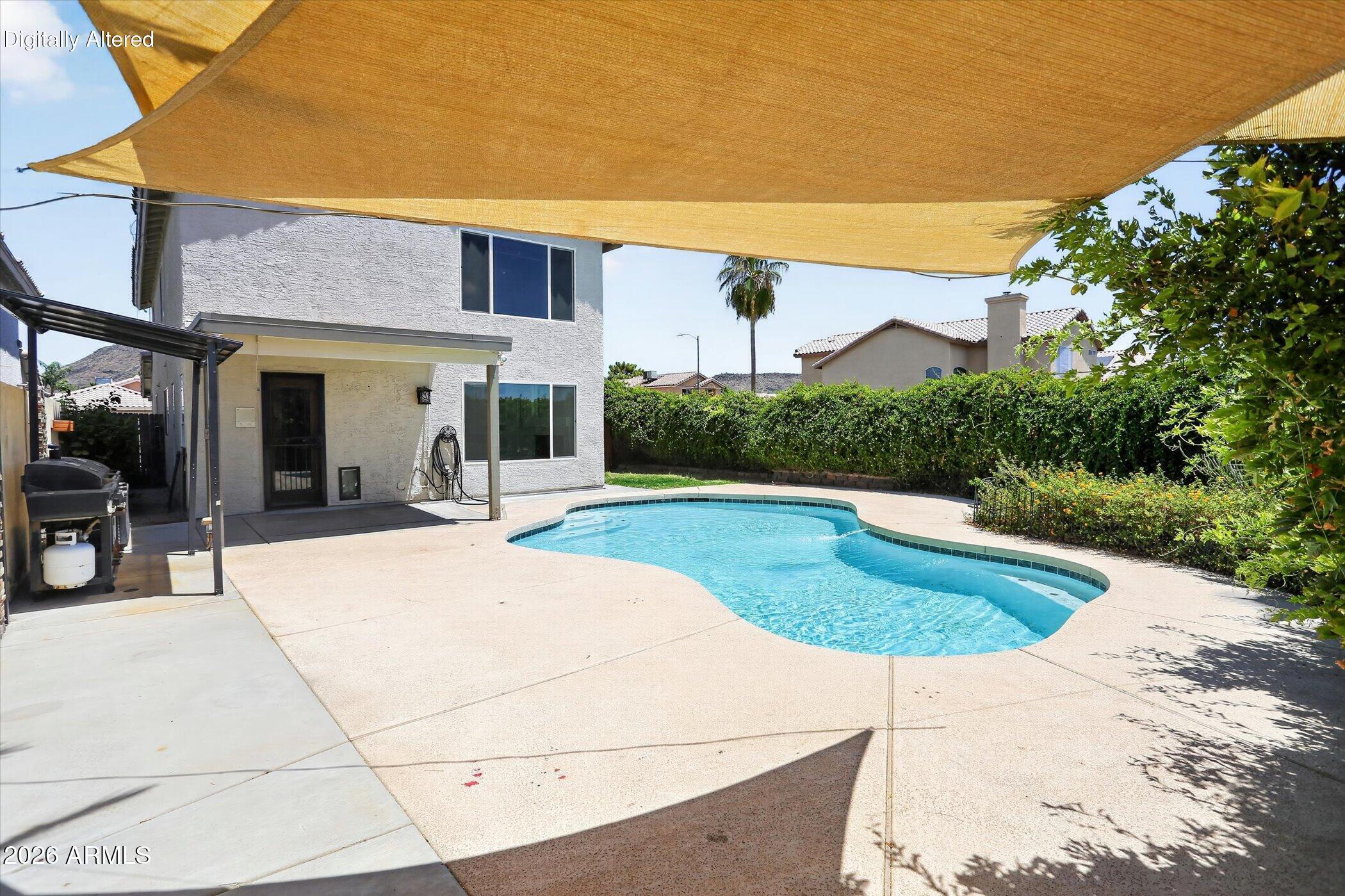 CRYSTAL CREEK - Residential