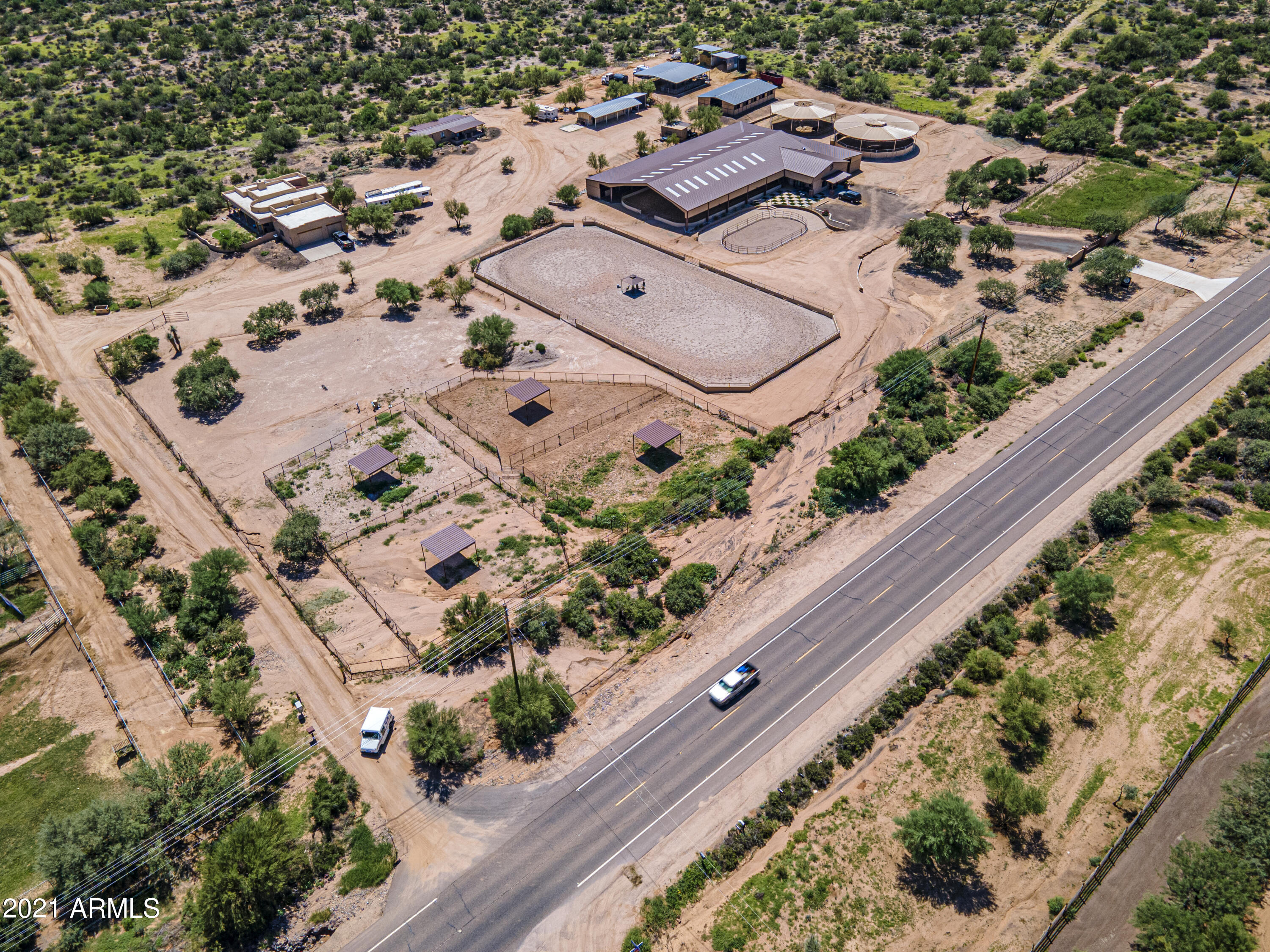 Premier Equestrian Facility - Residential