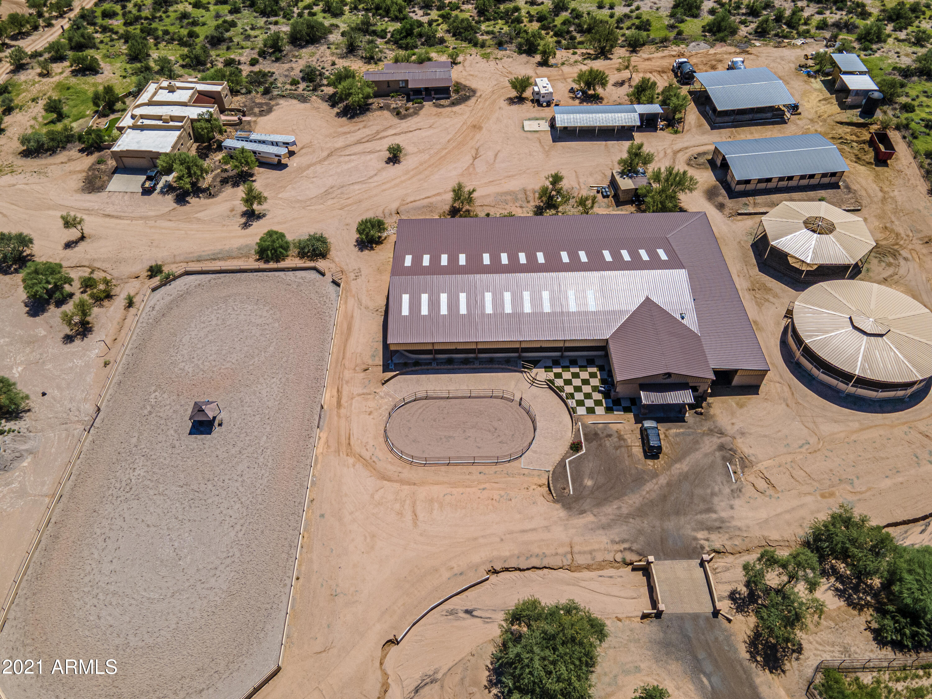 Premier Equestrian Facility - Residential