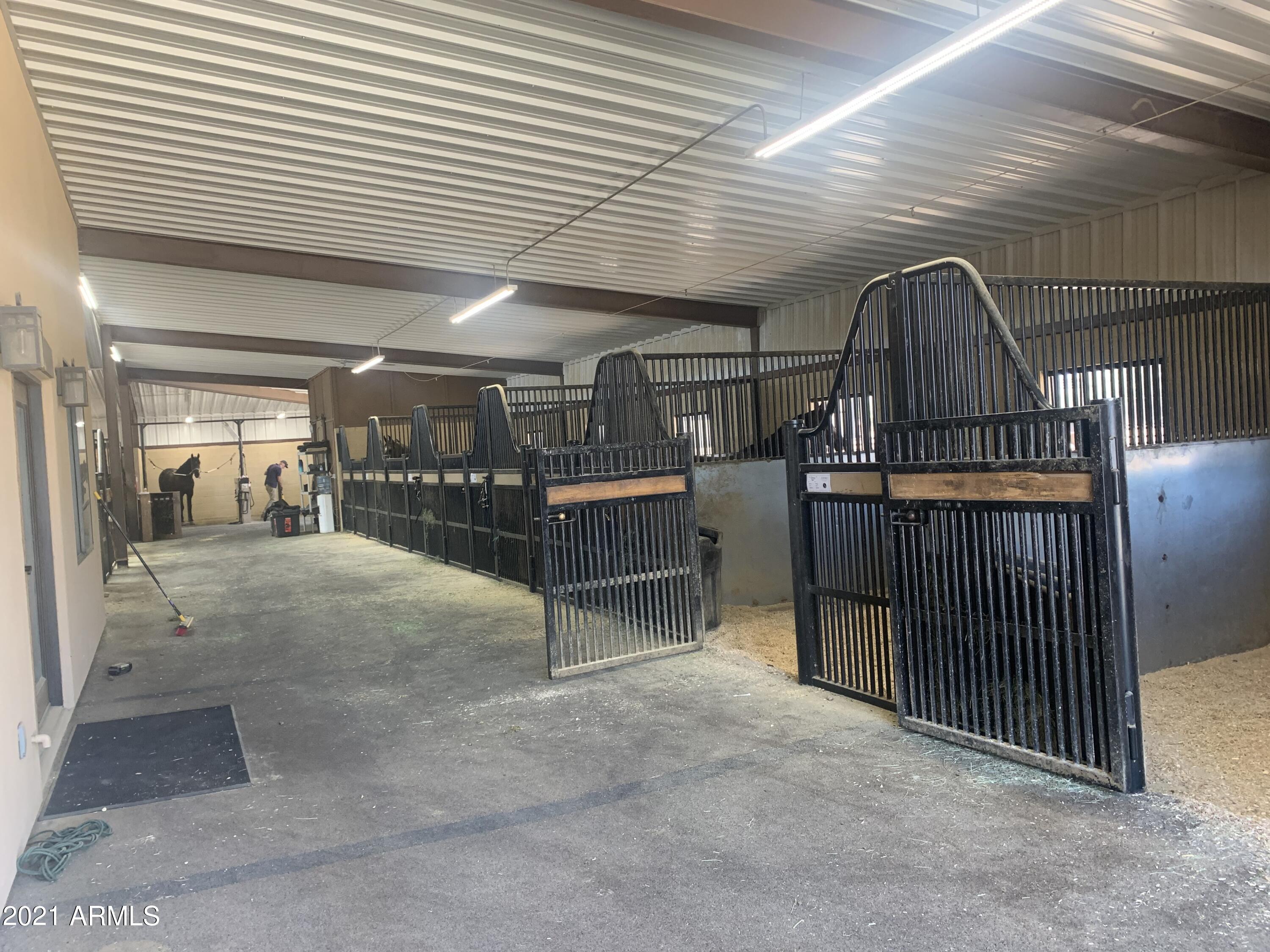 Premier Equestrian Facility - Residential