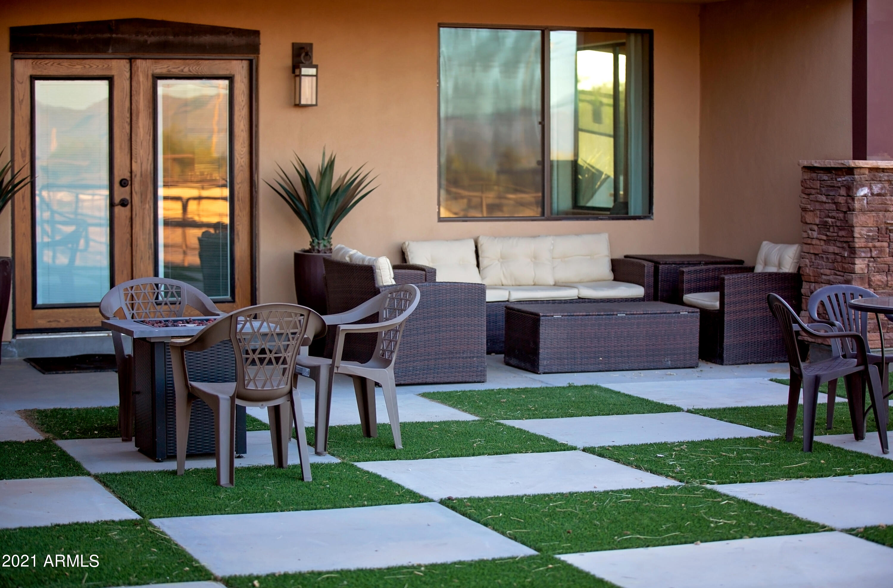 Premier Equestrian Facility - Residential