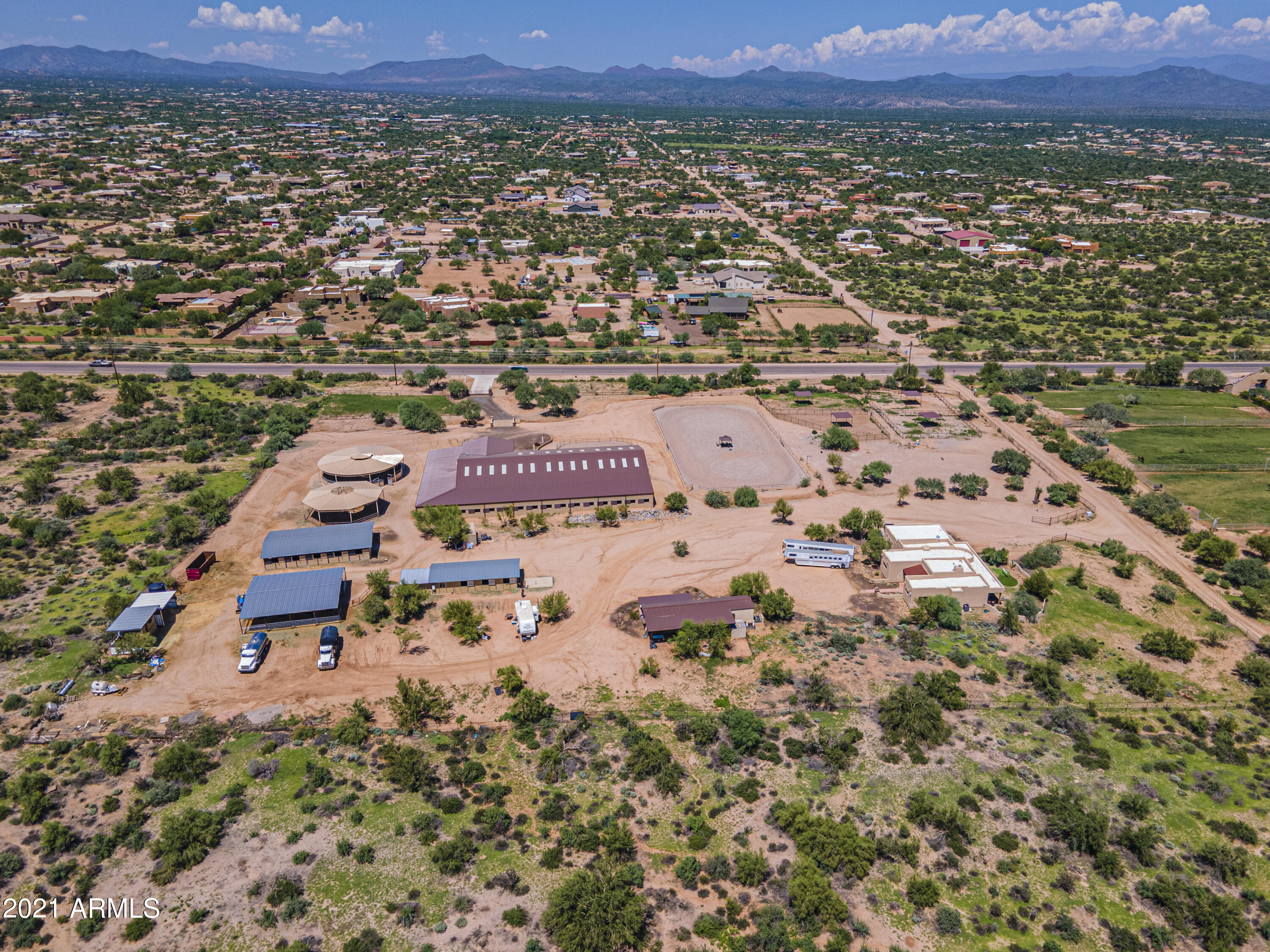 Premier Equestrian Facility - Residential