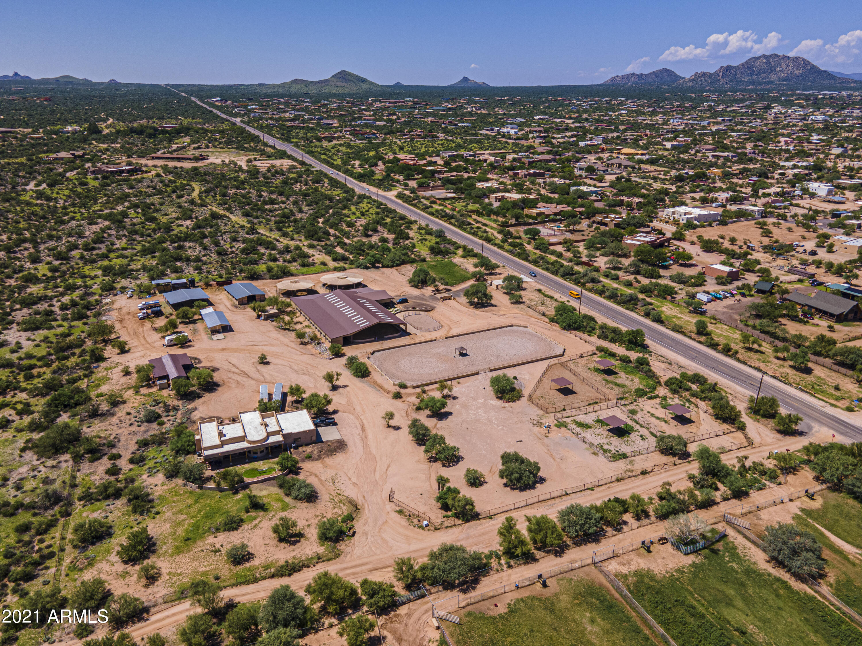 Premier Equestrian Facility - Residential