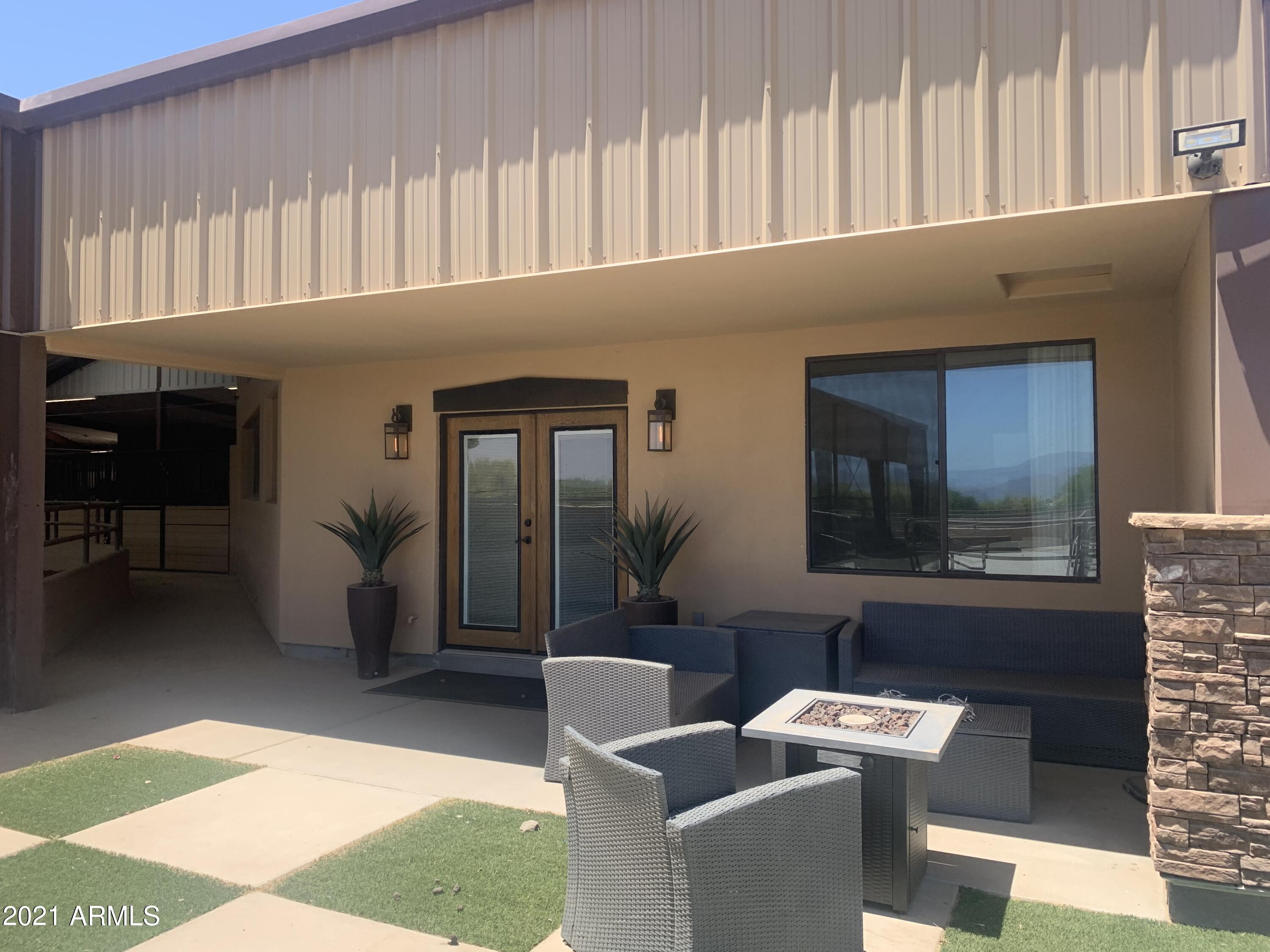 Premier Equestrian Facility - Residential