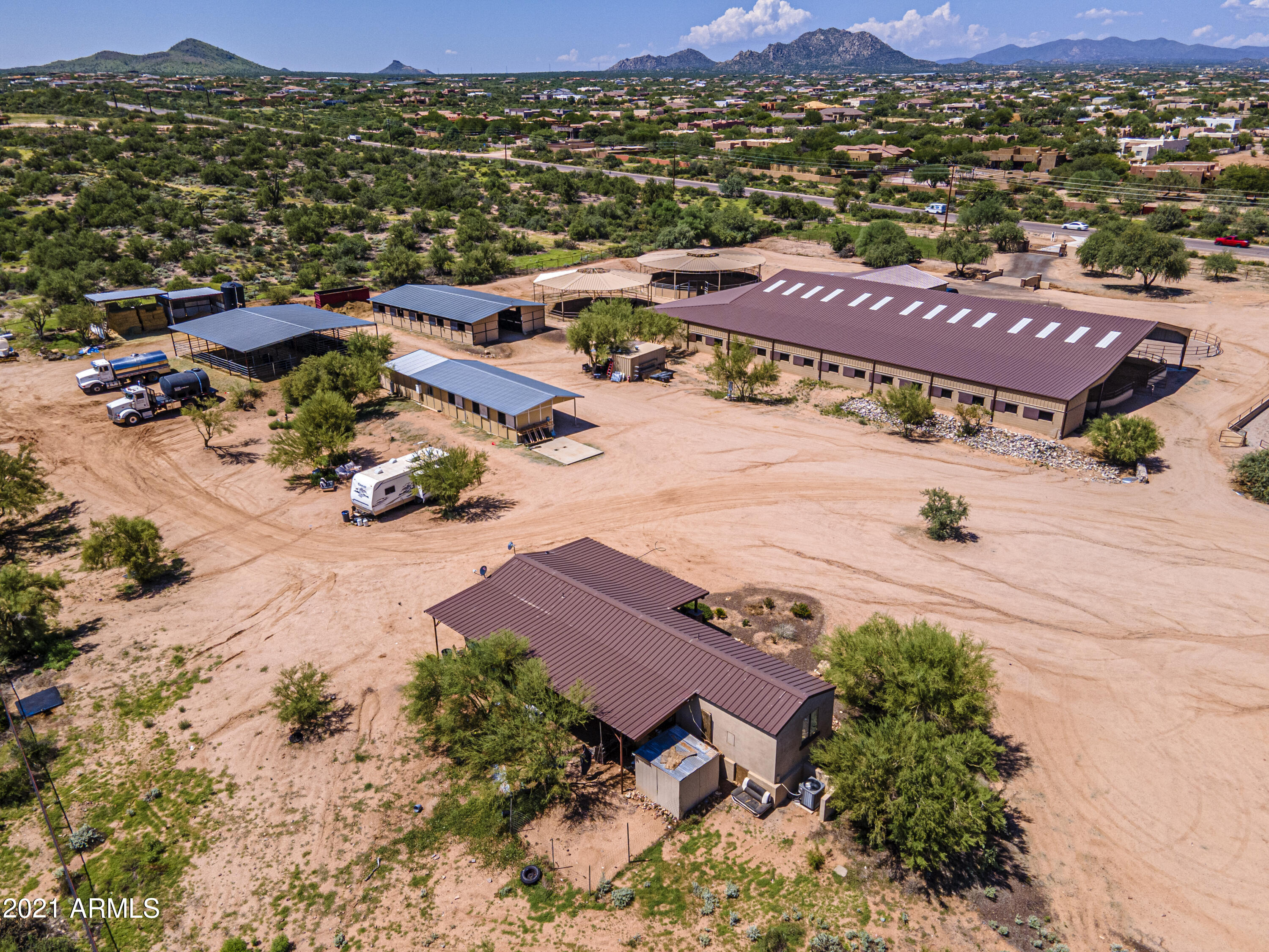 Premier Equestrian Facility - Residential