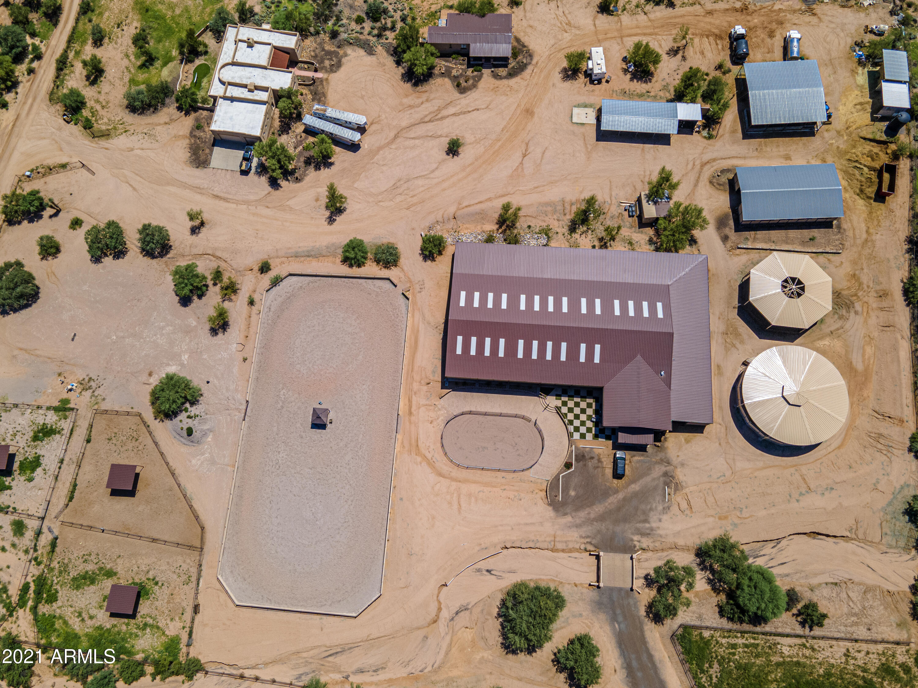 Premier Equestrian Facility - Residential