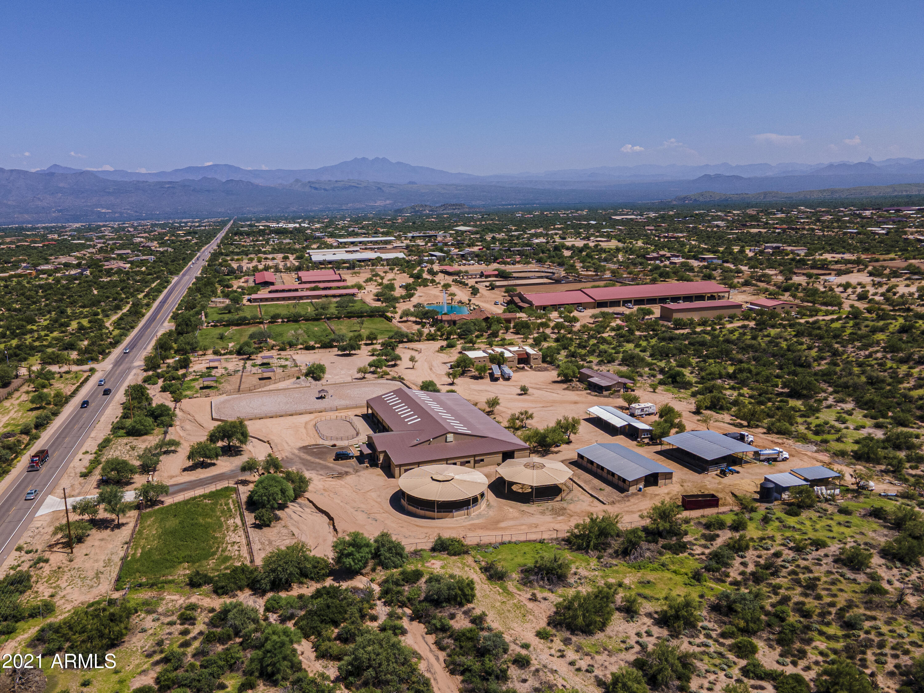 Premier Equestrian Facility - Residential