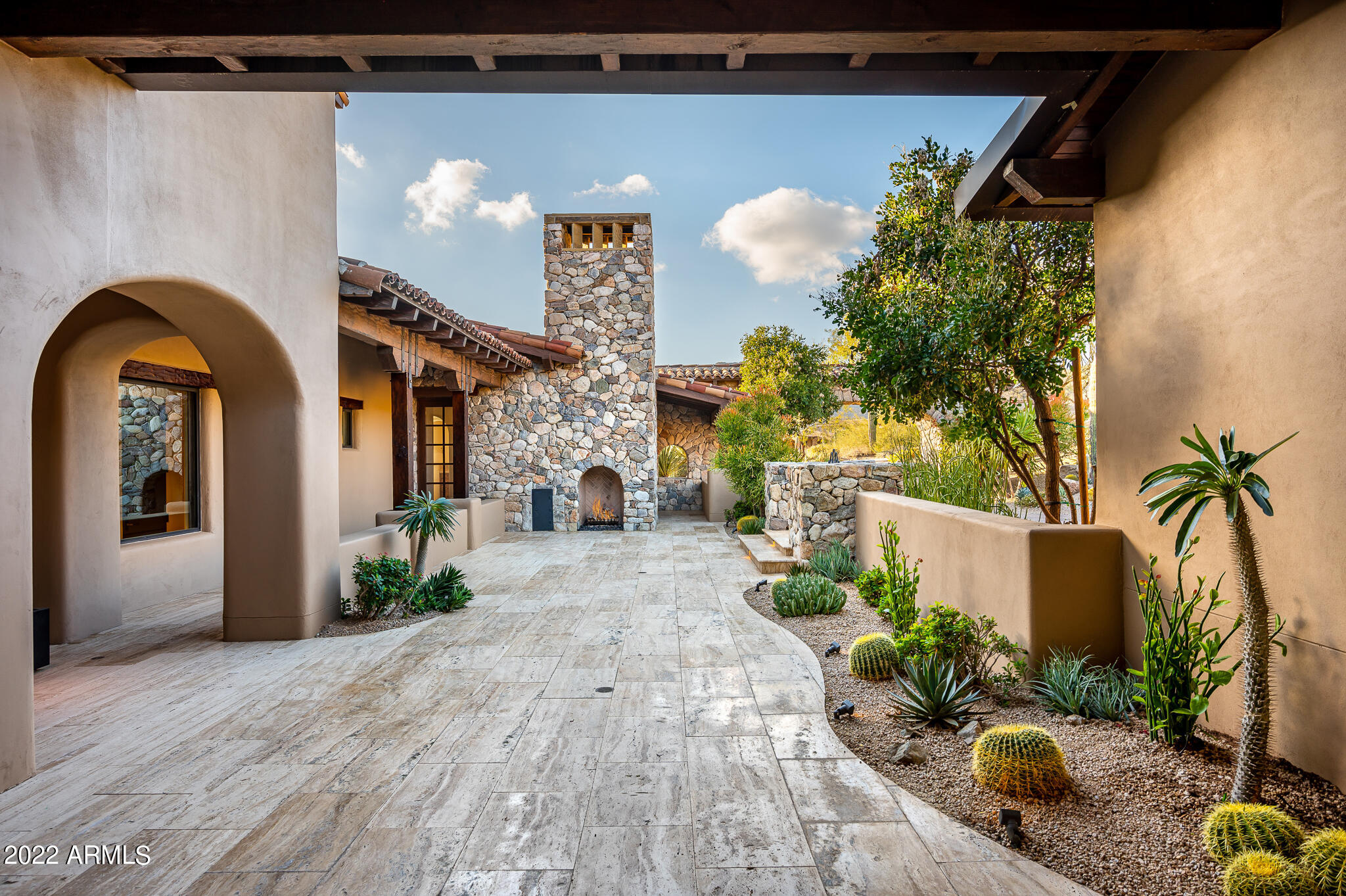 DESERT MOUNTAIN - Residential