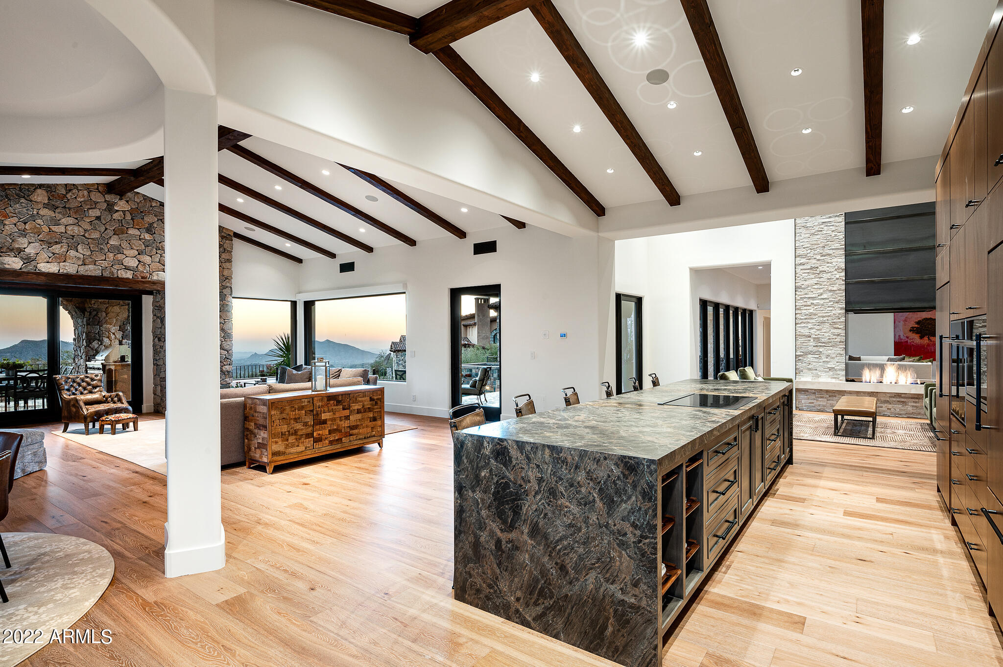DESERT MOUNTAIN - Residential