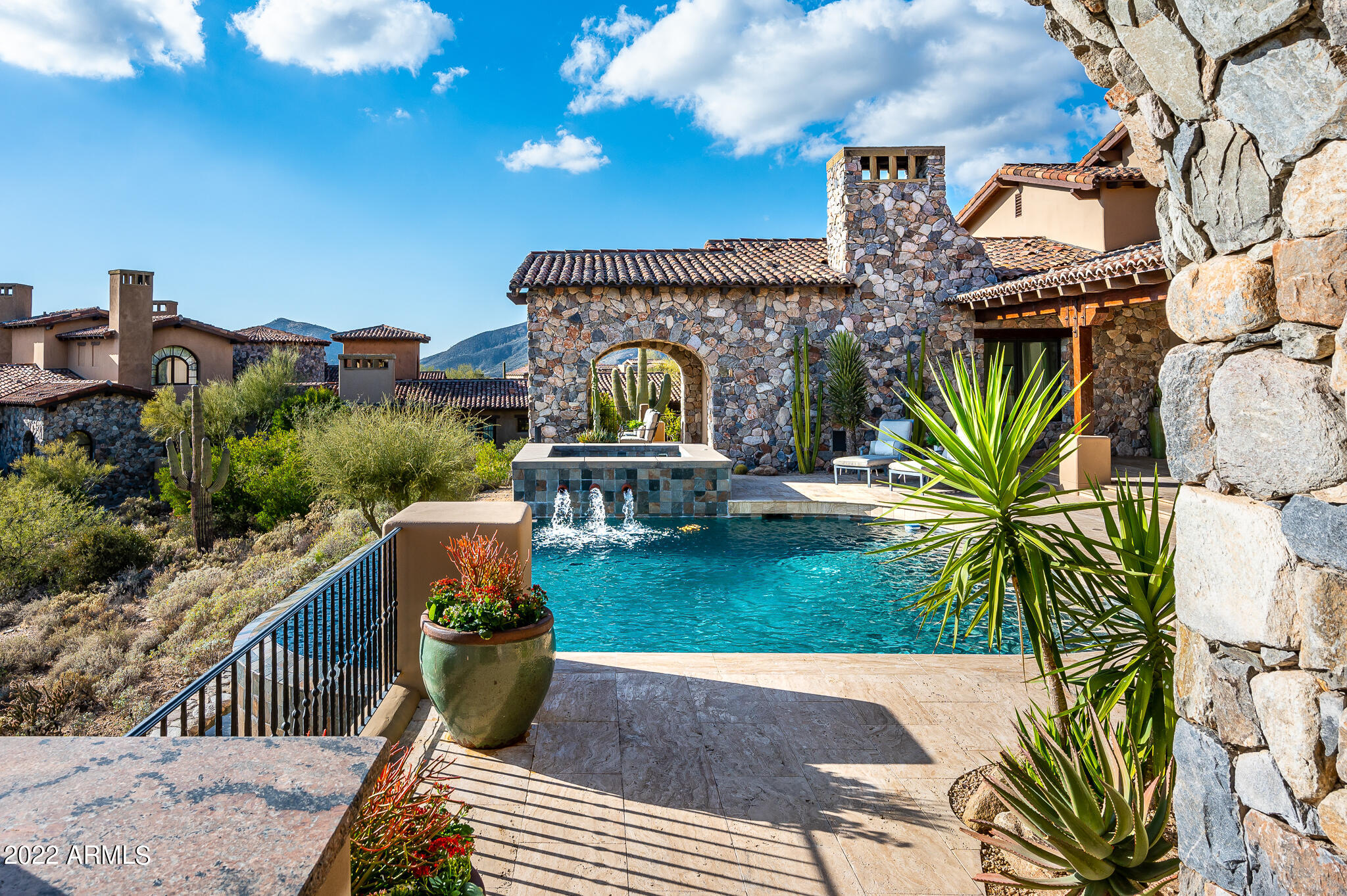 DESERT MOUNTAIN - Residential