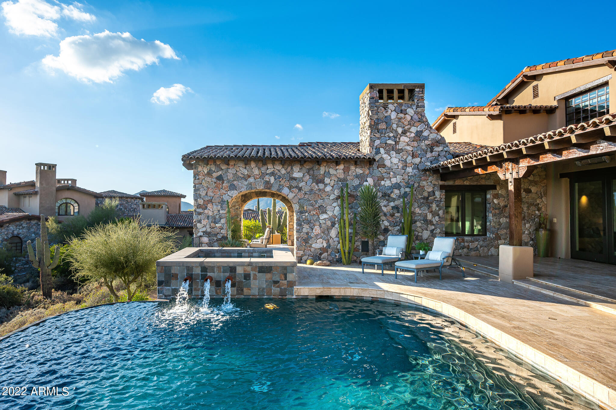 DESERT MOUNTAIN - Residential