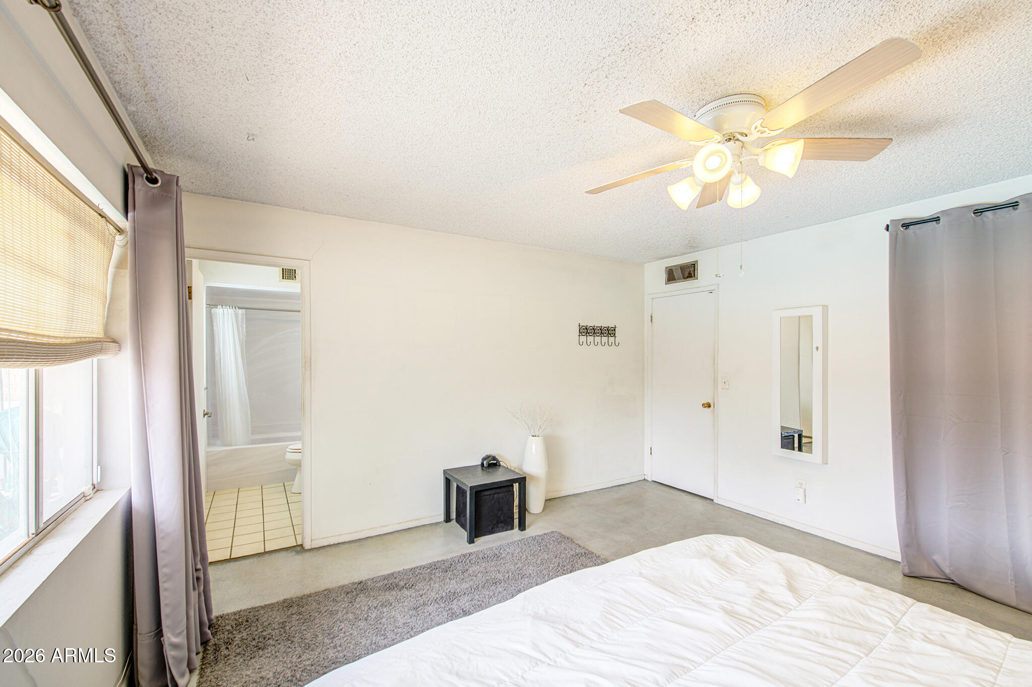FLEETWOOD UNIT 4 - Residential
