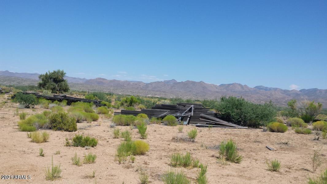 SILVERADO ESTATES - Land