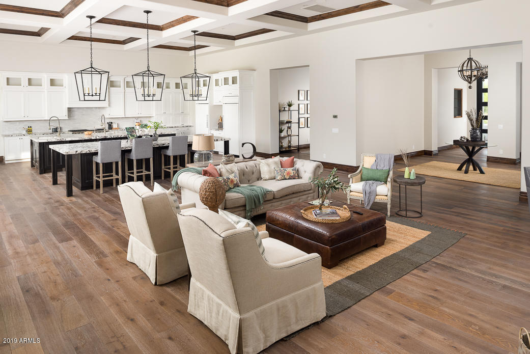 CAMELBACK COUNTRY ESTATES - Residential