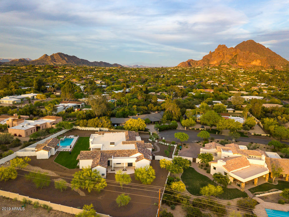 CAMELBACK COUNTRY ESTATES - Residential